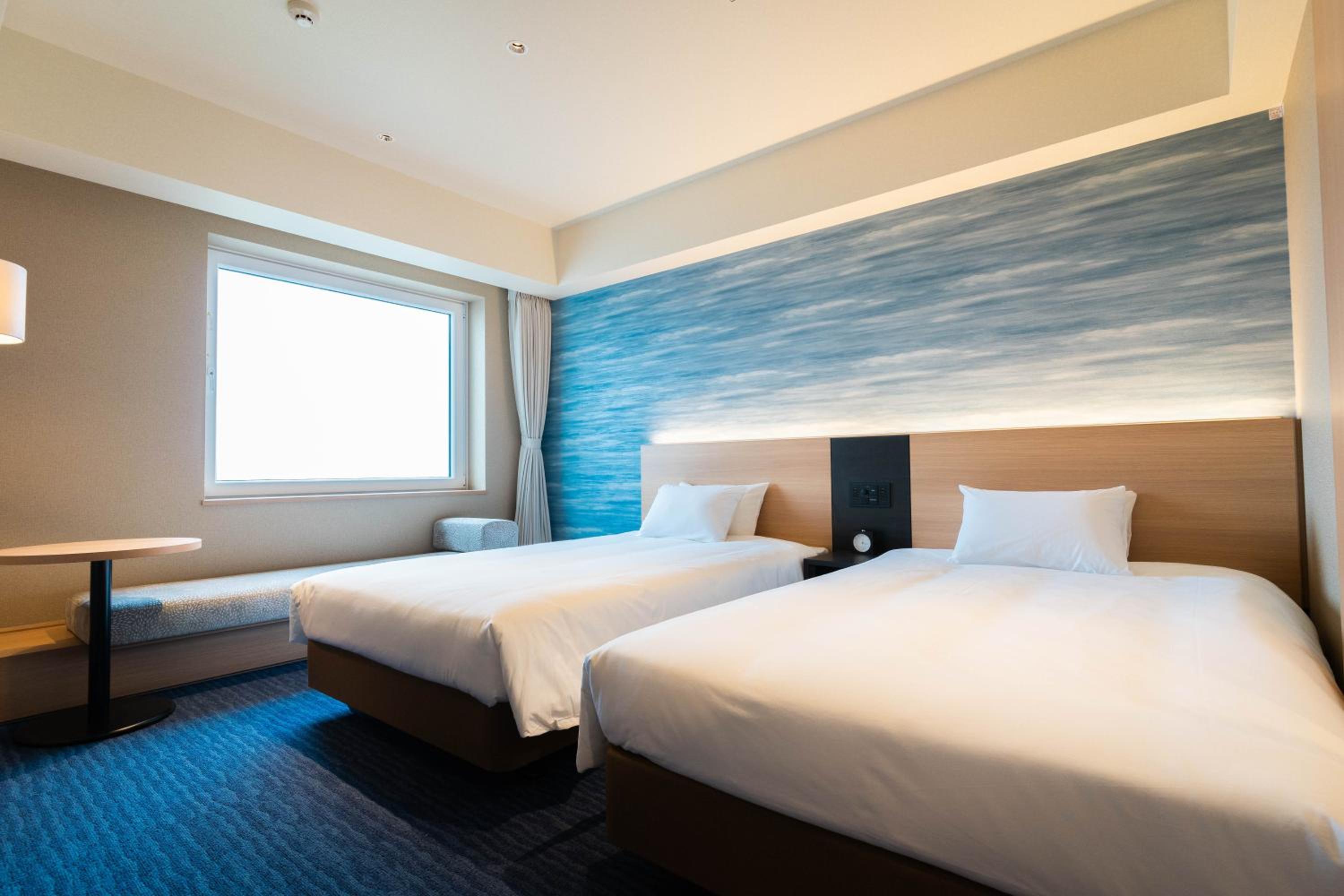 Standard Twin Room - Photo 8