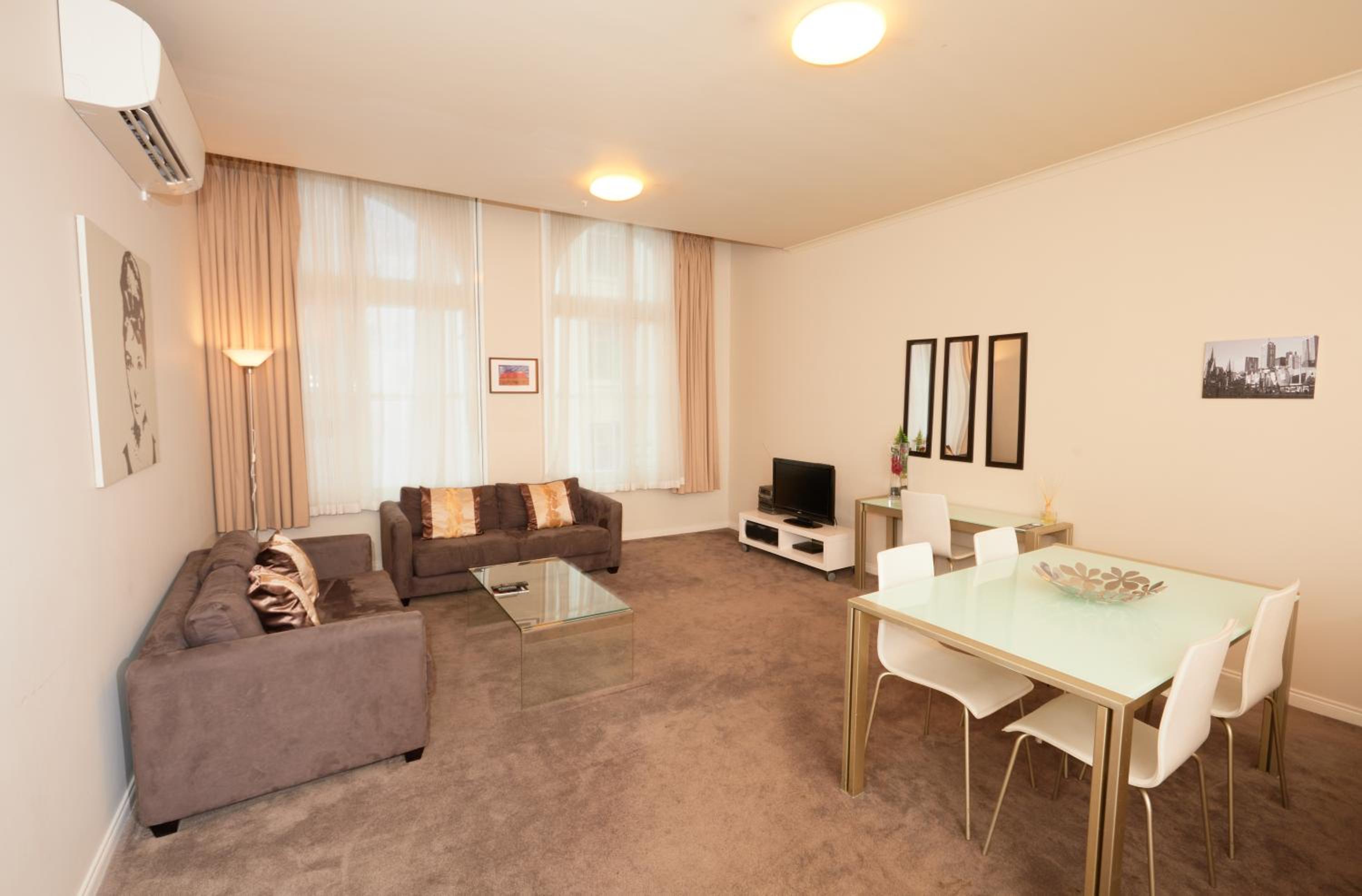 Two-Bedroom, Two-Bathroom Deluxe Apartment