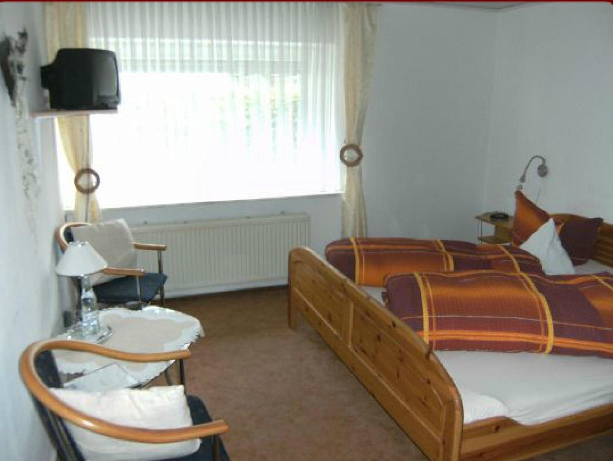 Double Room - Photo 11