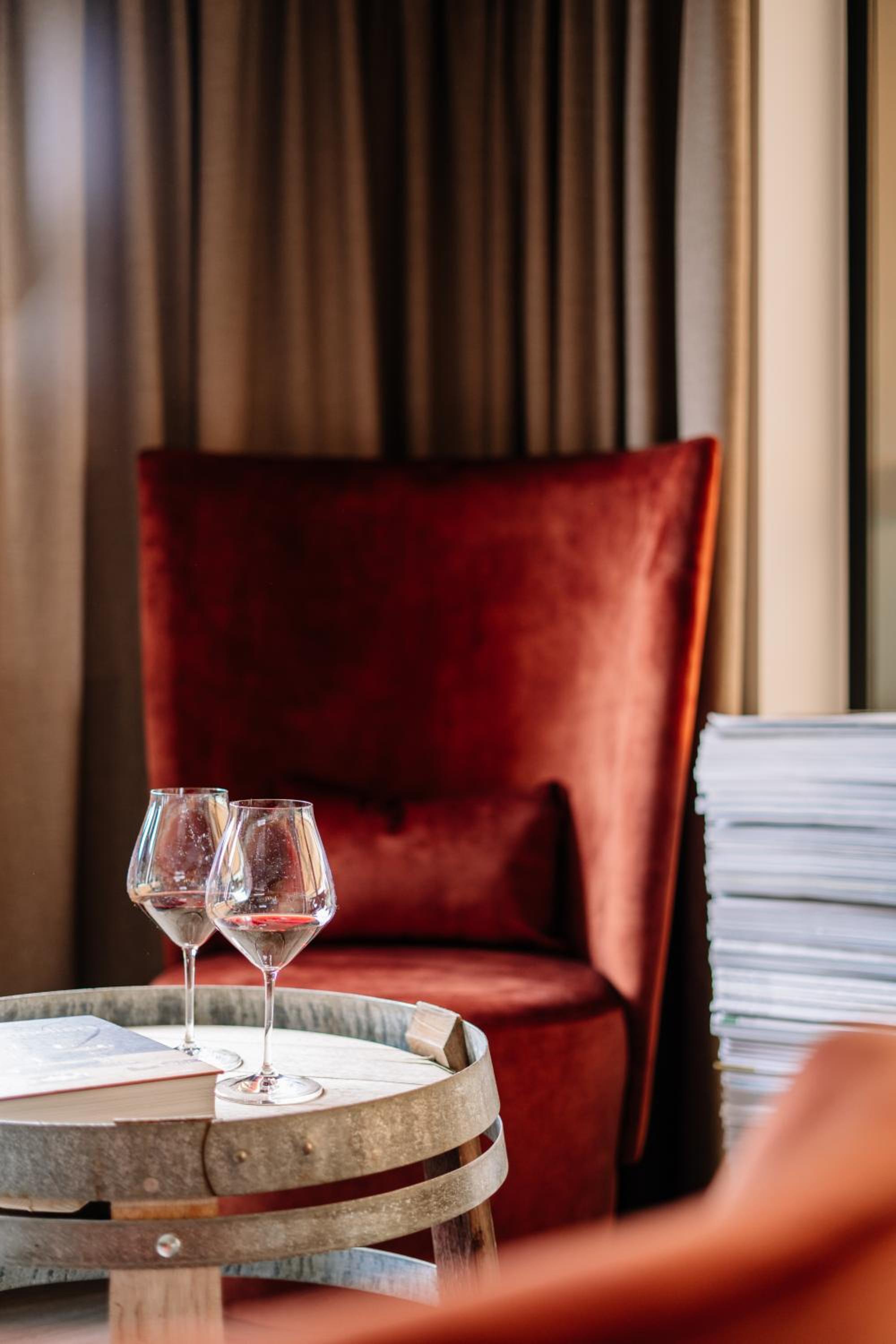 Double Room with Balcony - Photo 3