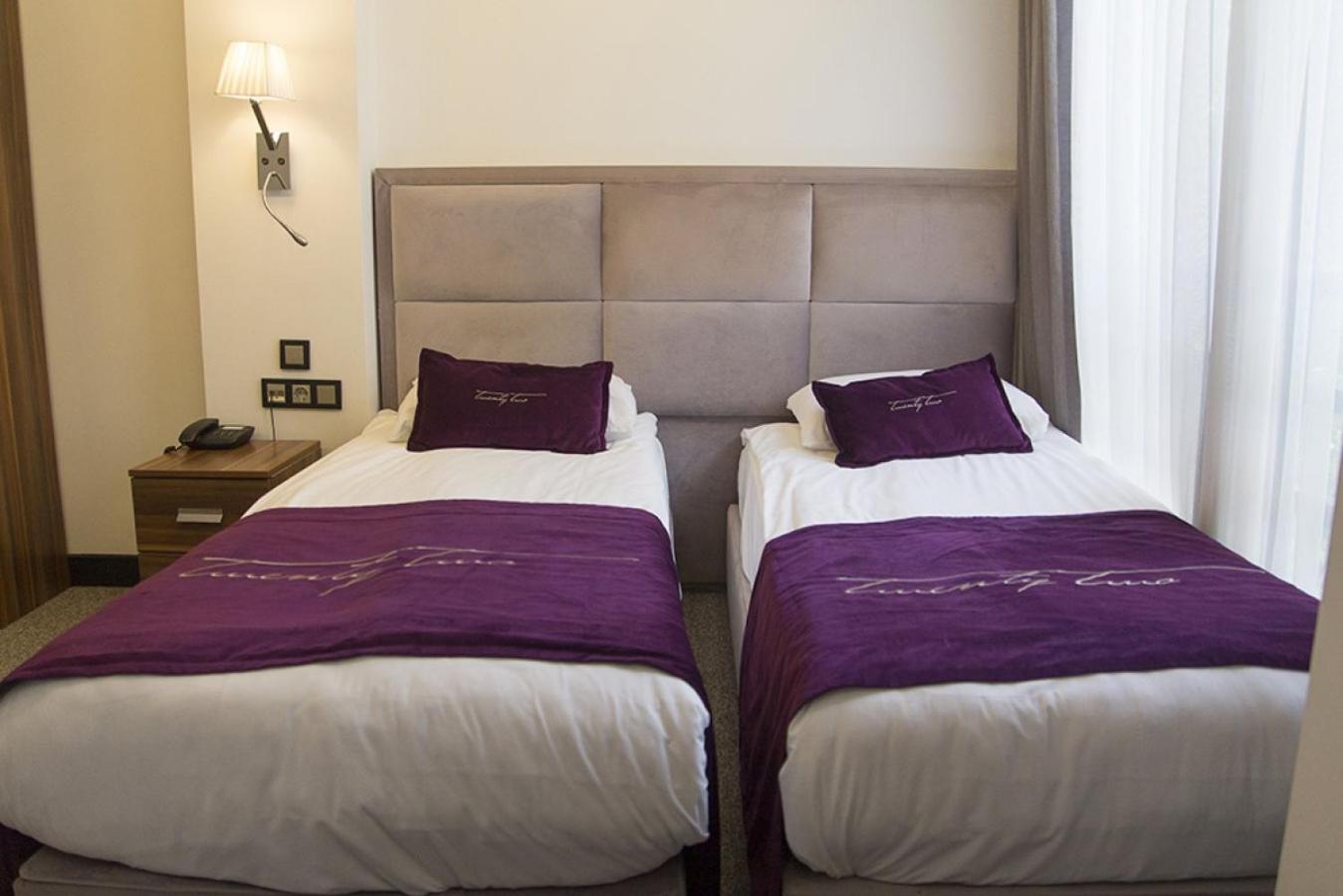 Standard Twin Room photo 2