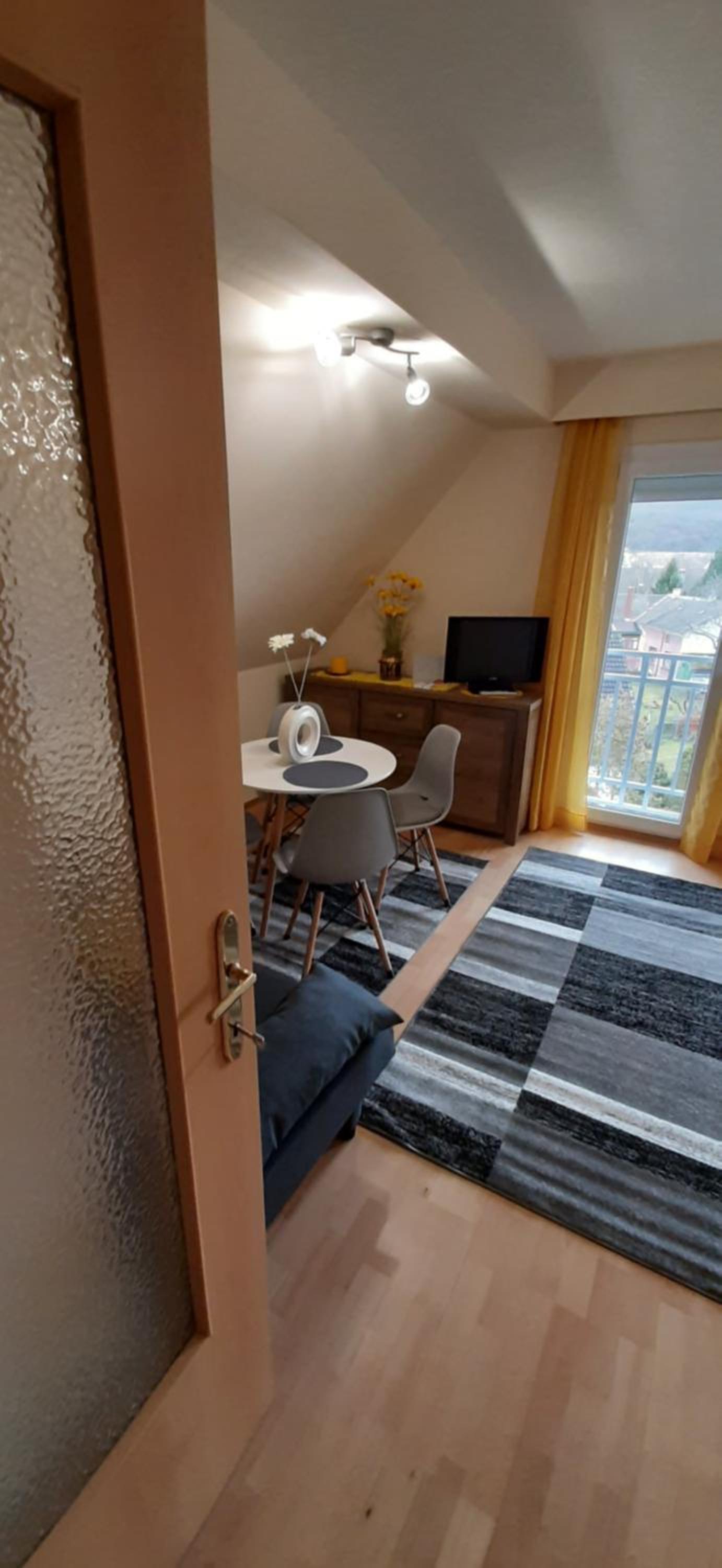 One-Bedroom Apartment - Photo 1
