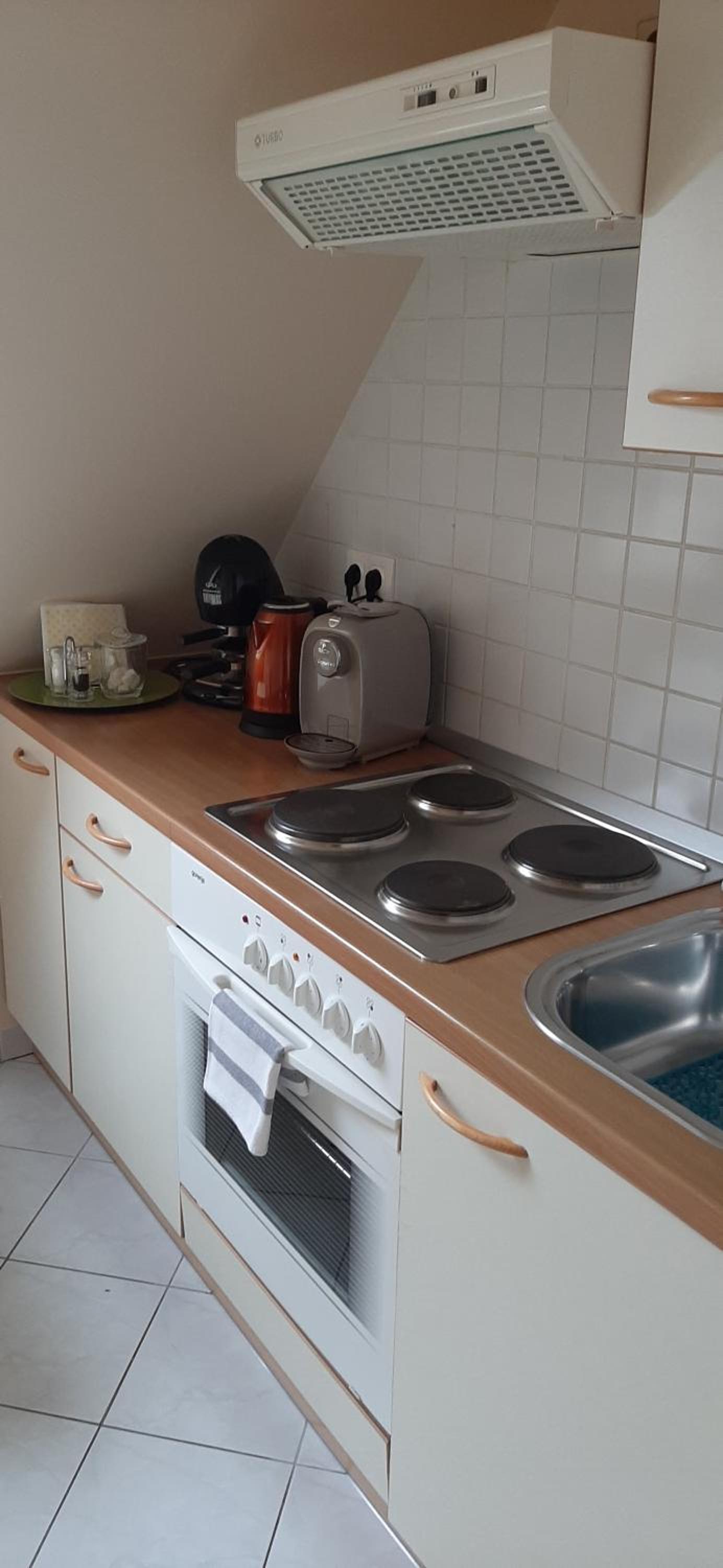One-Bedroom Apartment - Photo 12