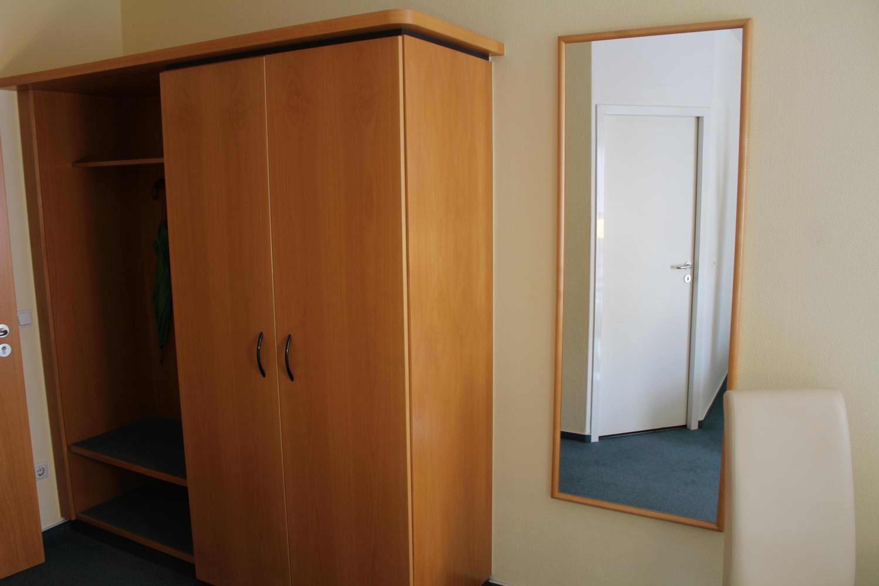 Standard Double Room - Photo 4