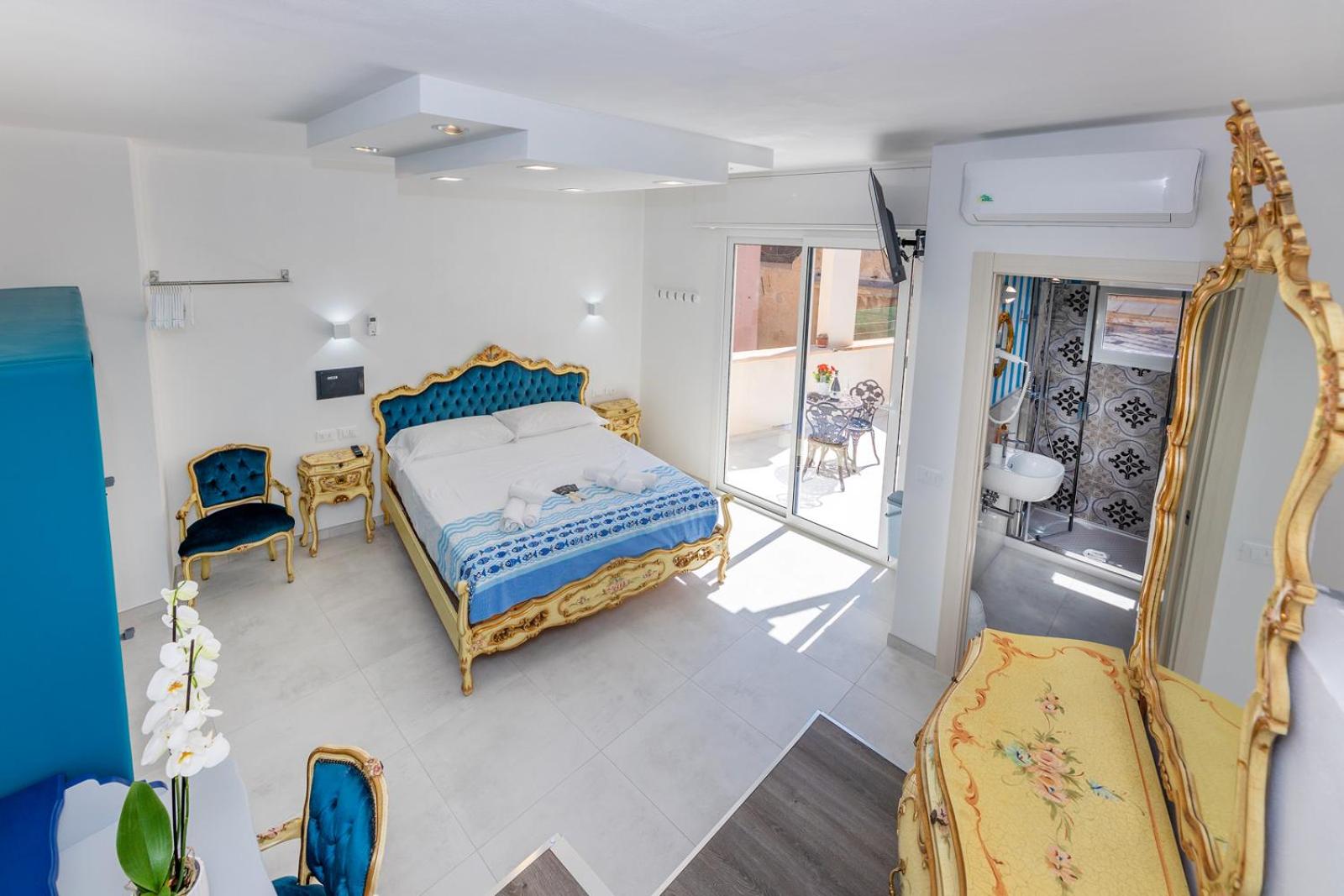 Deluxe Family Suite