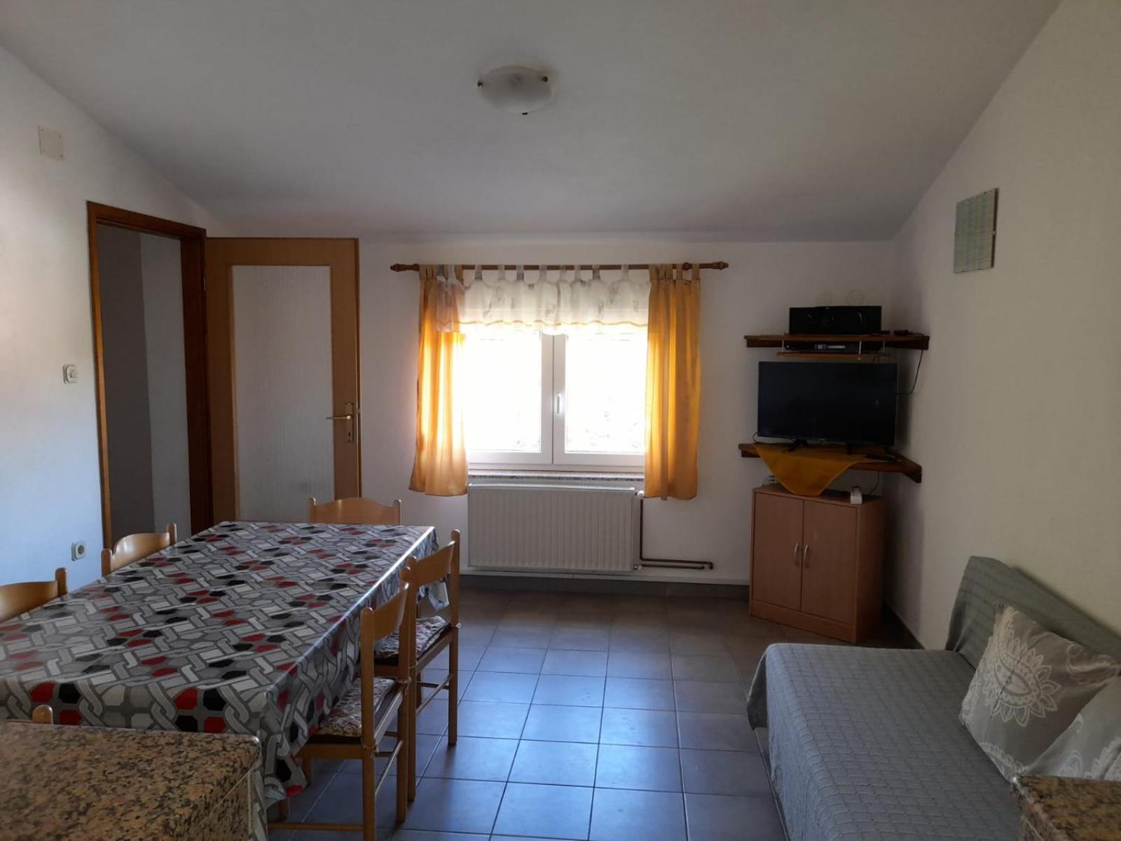 Two-Bedroom Apartment - Photo 8