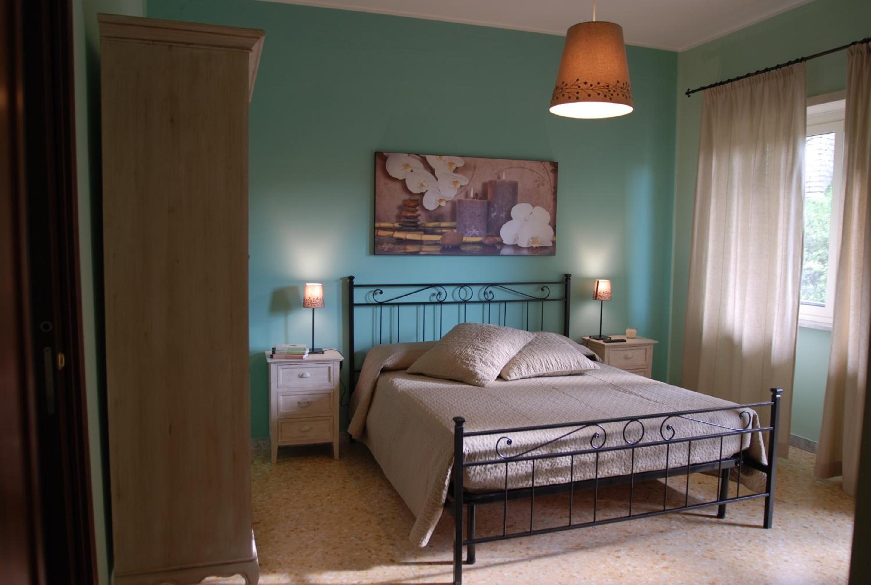 Double Room with Private Bathroom photo 1
