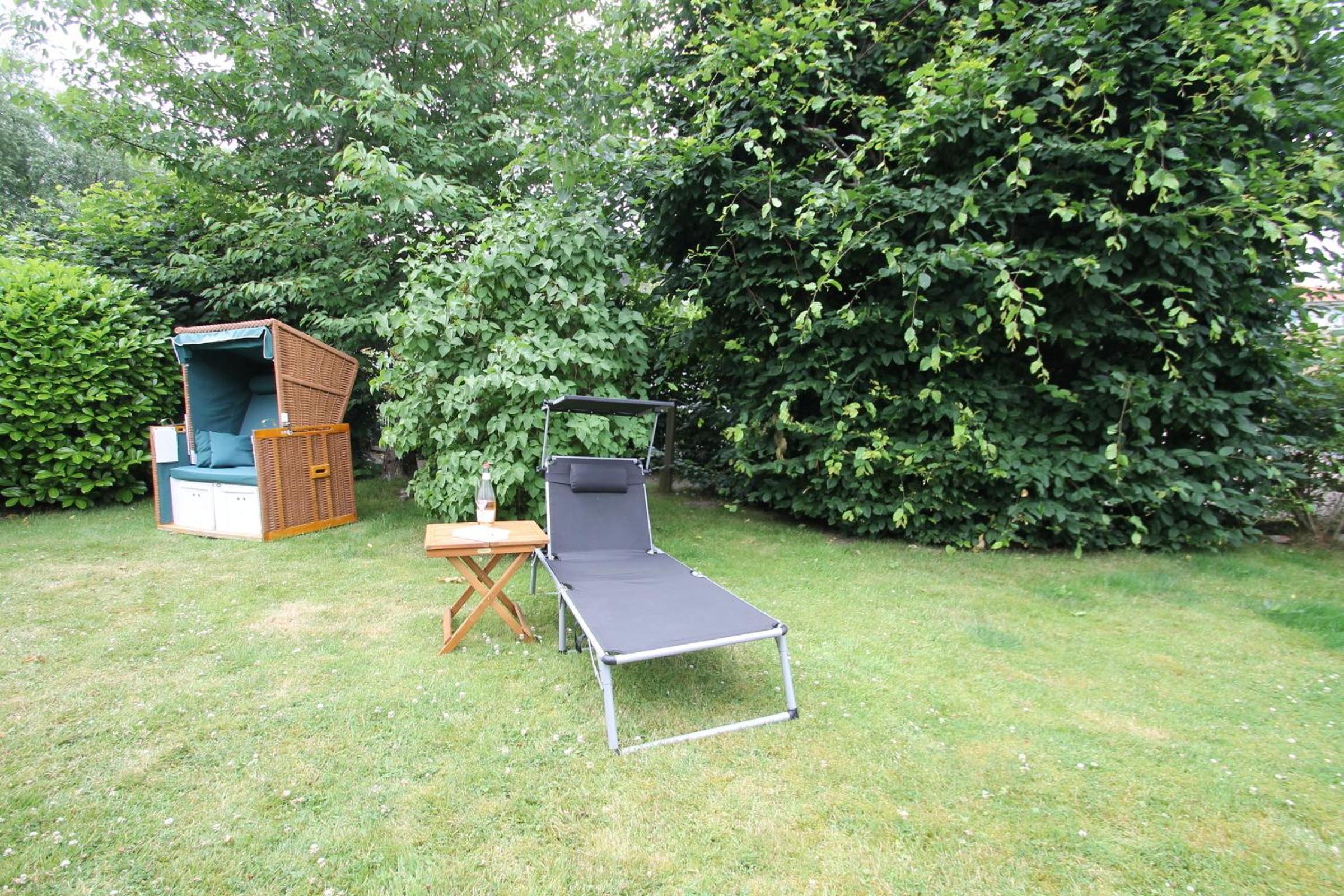 Apartment with Terrace photo 3