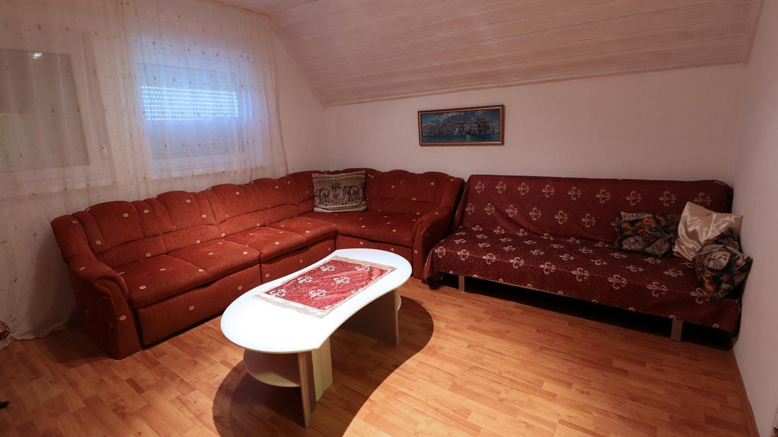 Apartment with Balcony photo 2