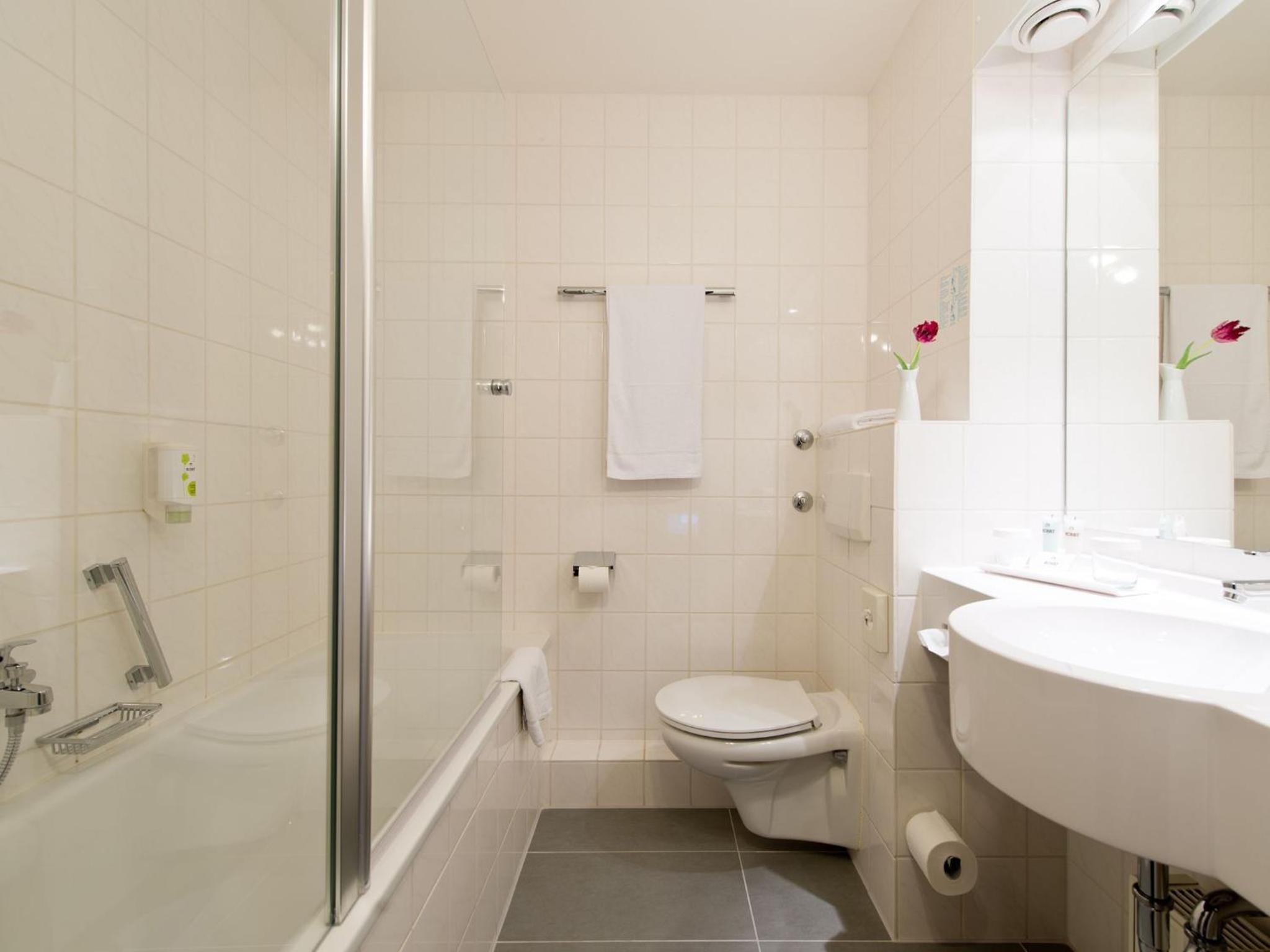 Business Double Room - Photo 3