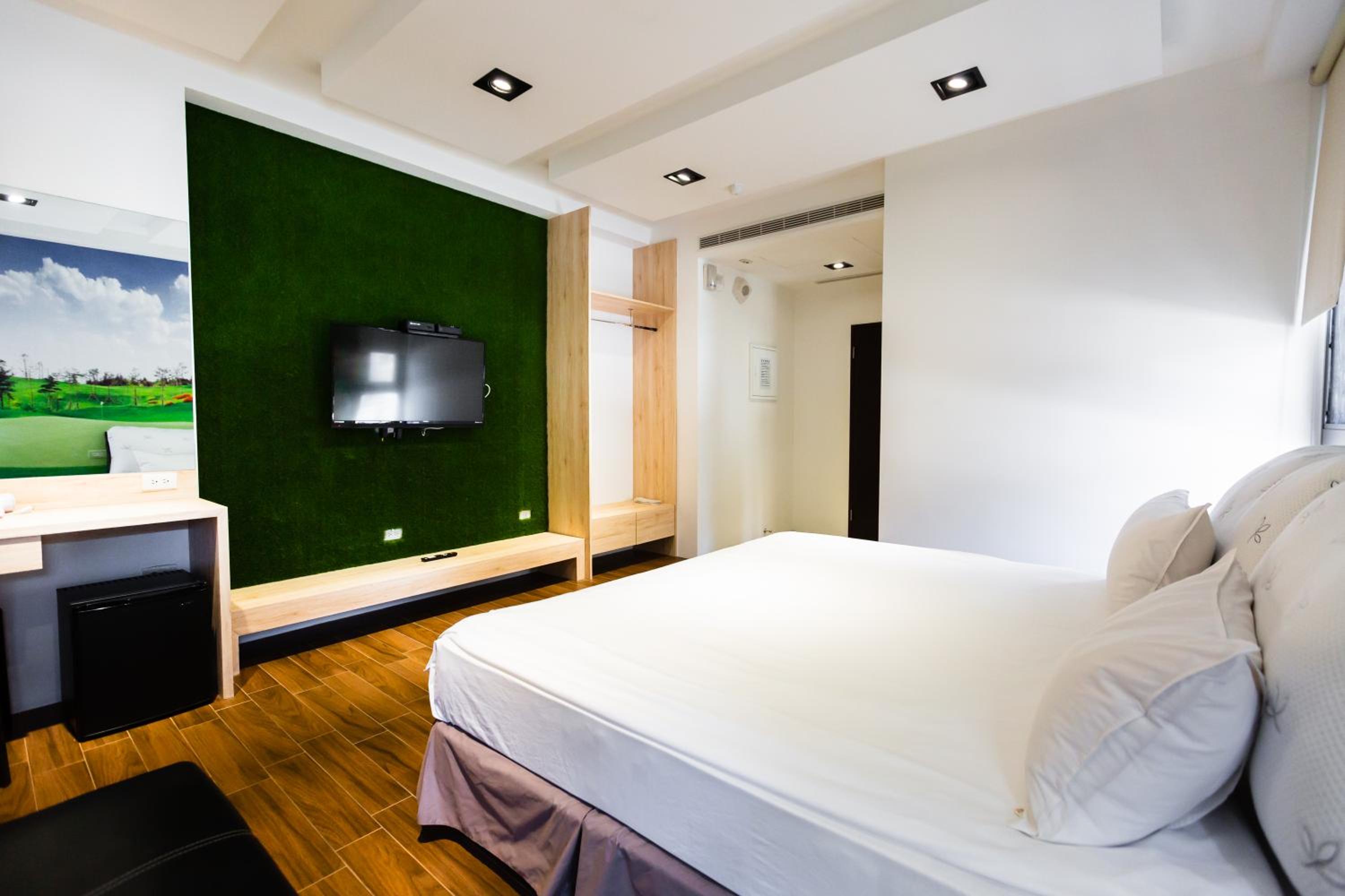 Large Double Room