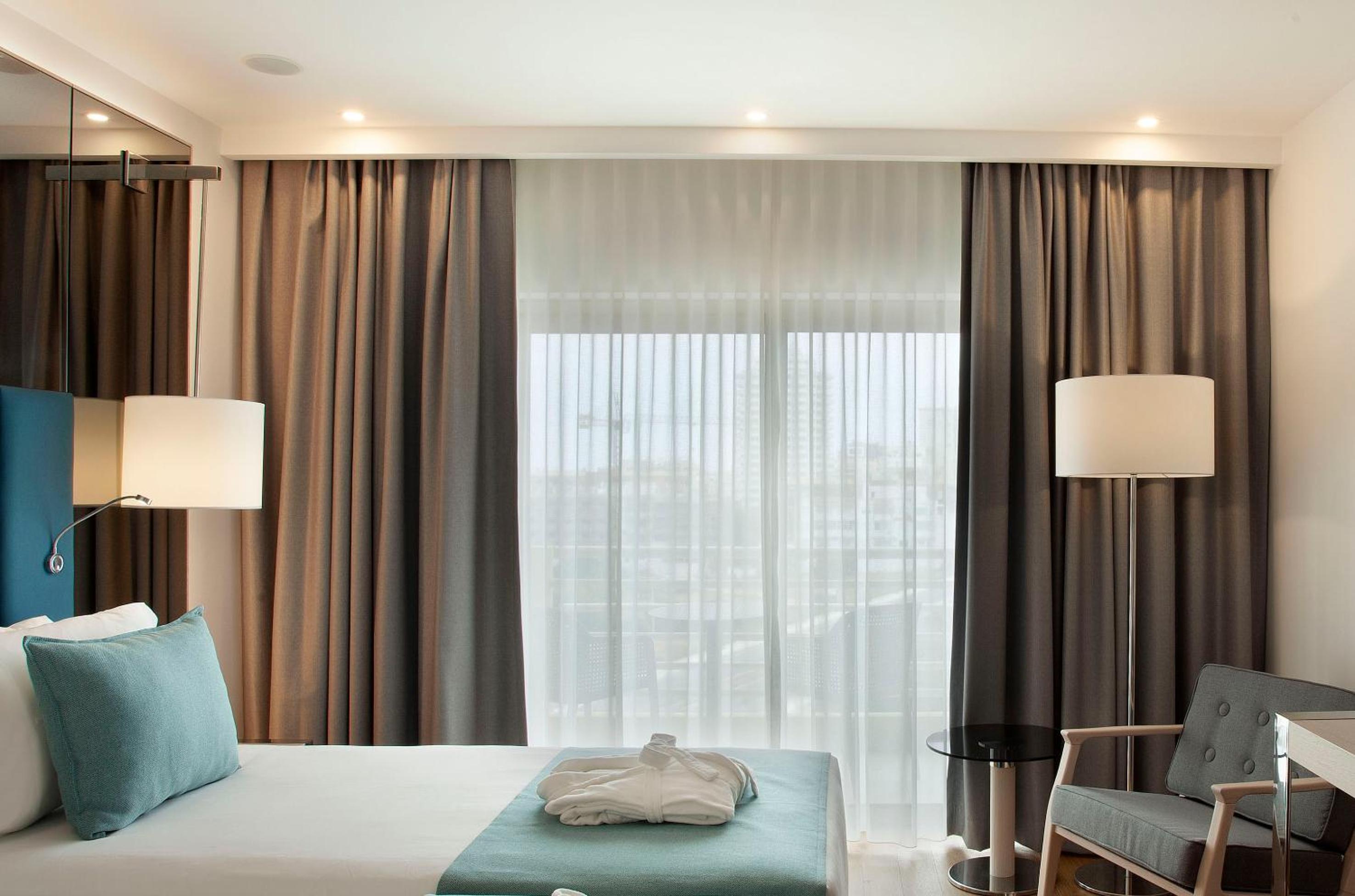 Special Offer - Double Room with Lateral Sea View