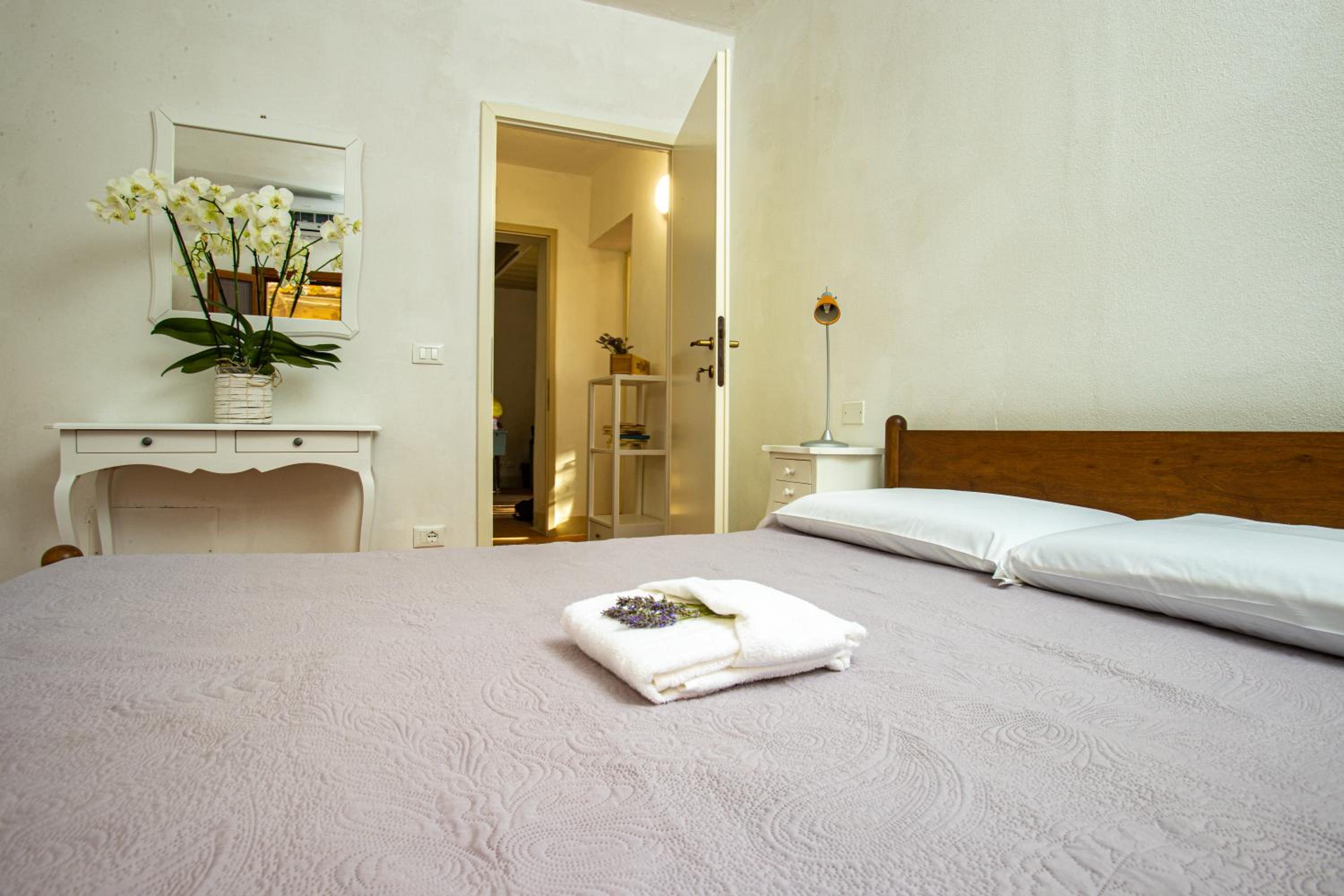 One-Bedroom Apartment - Separate Building - Photo 1
