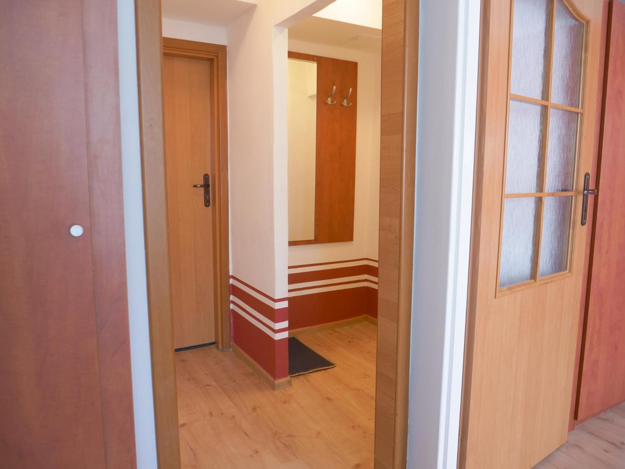 Double Room with Balcony - Photo 3