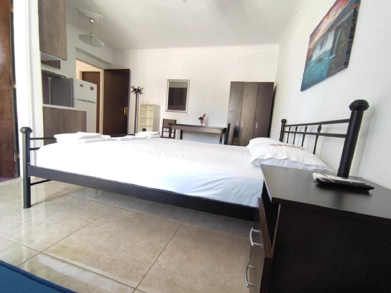 Economy Double Room - Photo 1