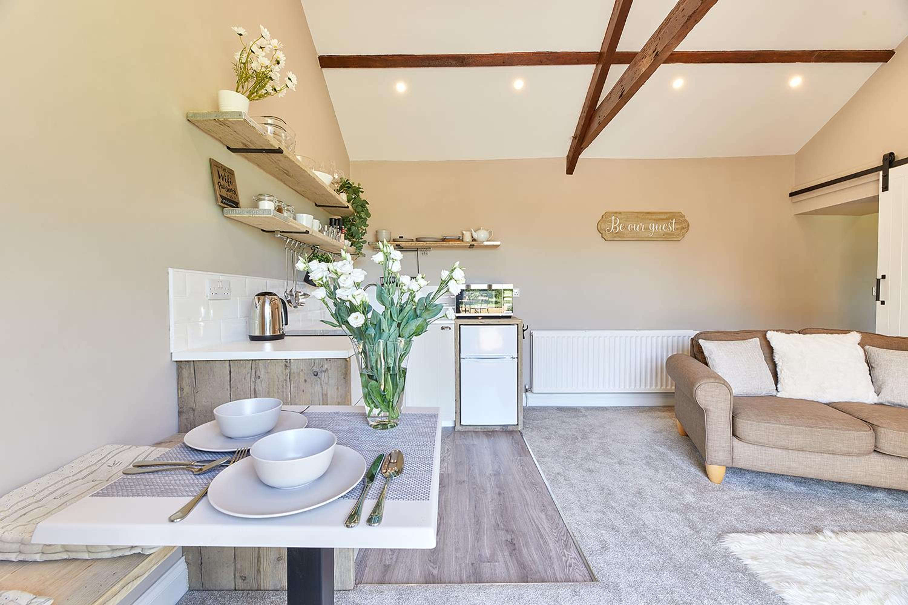 One-Bedroom House photo 2