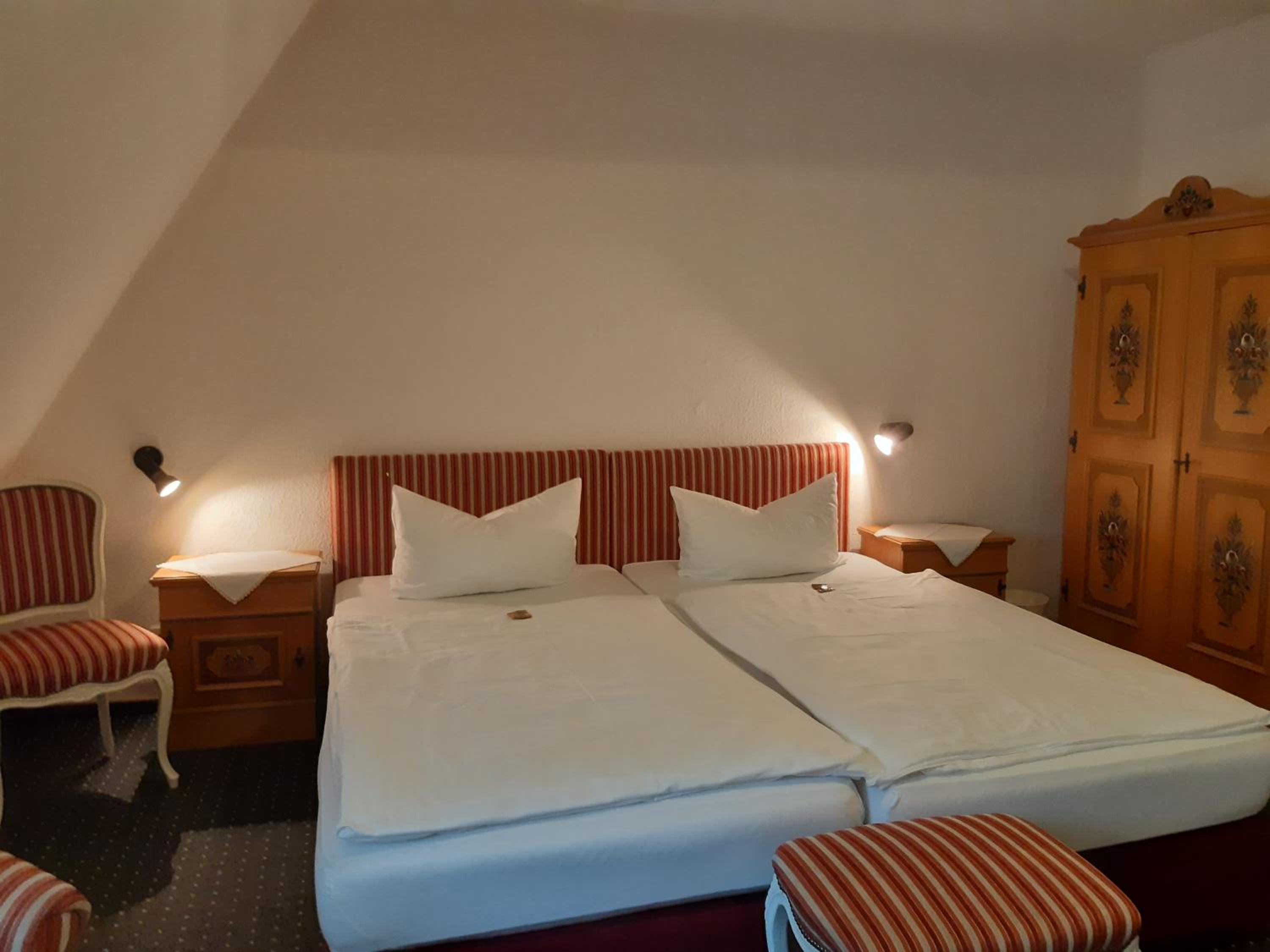 Double Room with Shared Toilet photo 2
