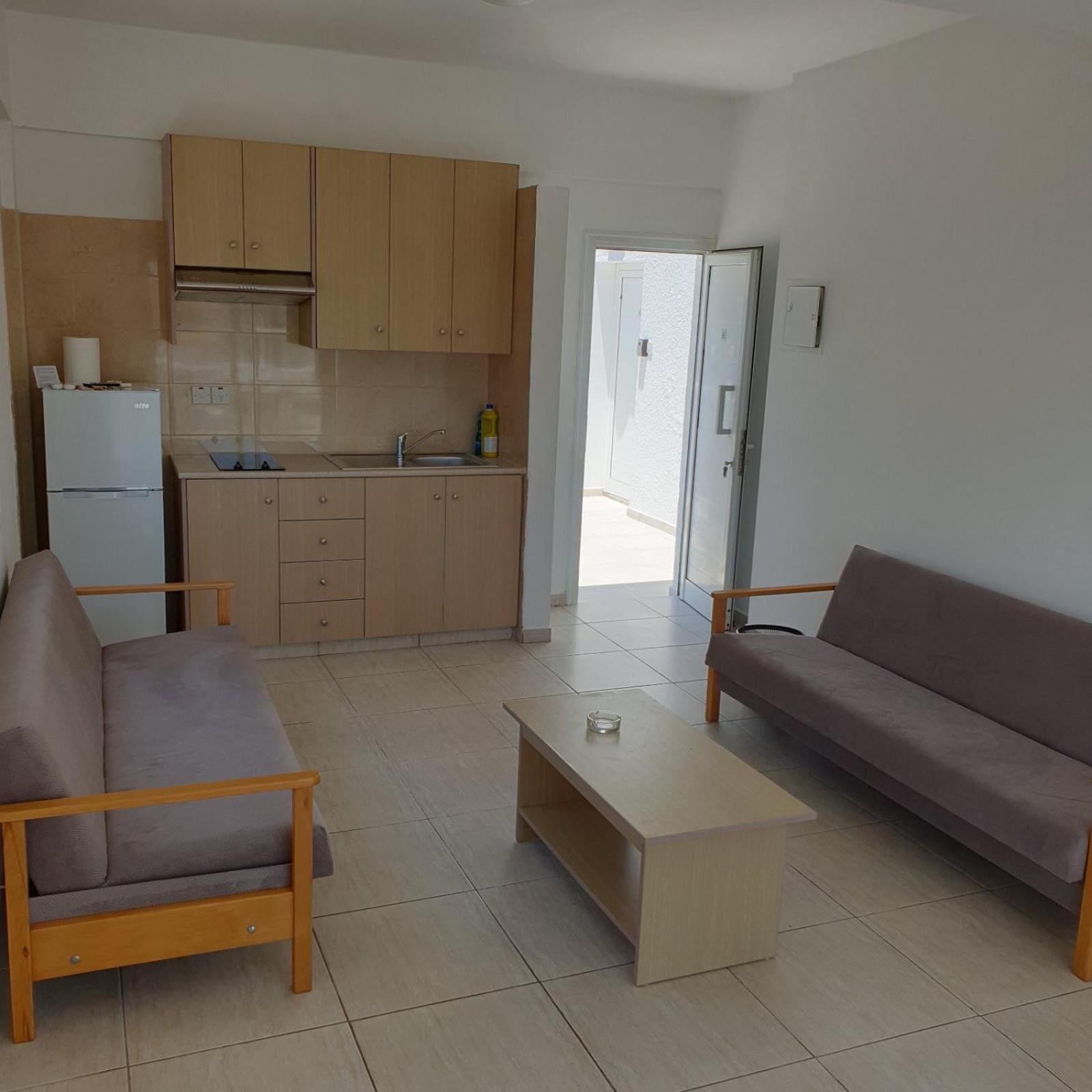 Apartment with Balcony photo 1