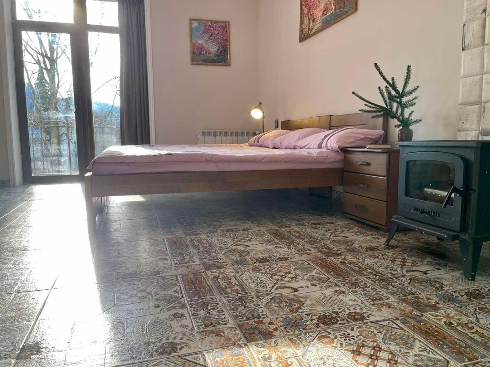 Studio Apartment photo 1