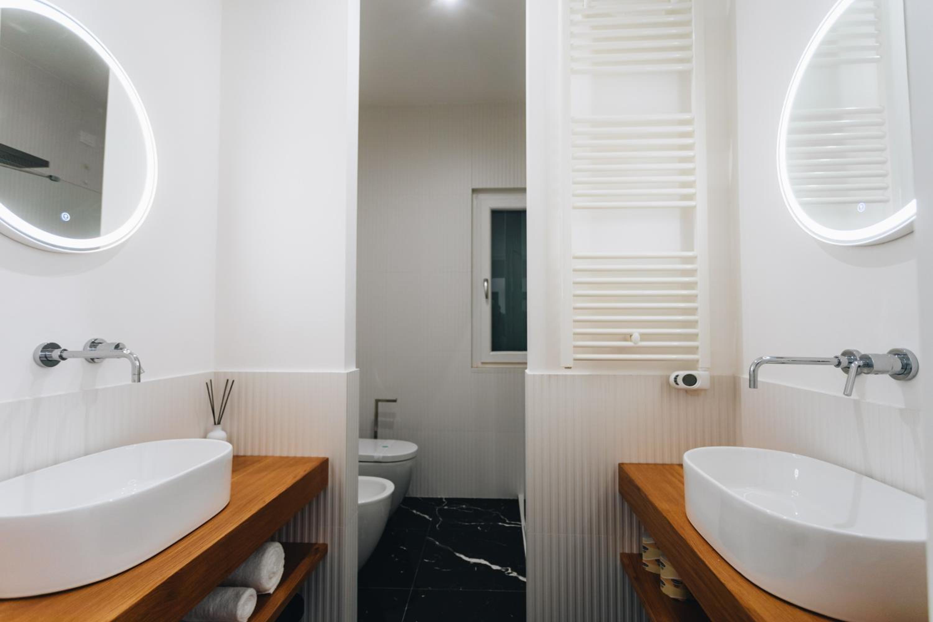 Queen Room with Spa Bath