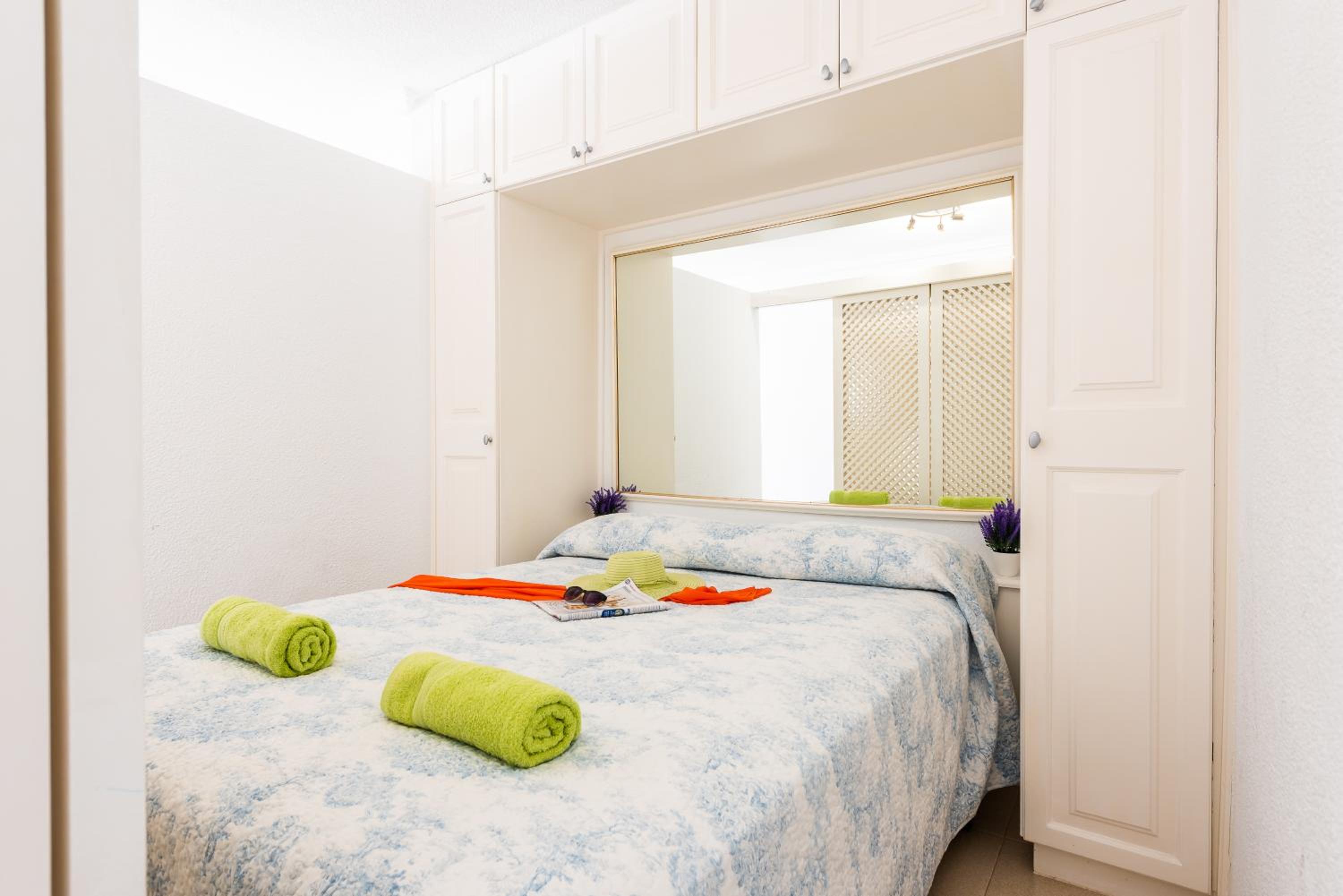 Estudio con terraza