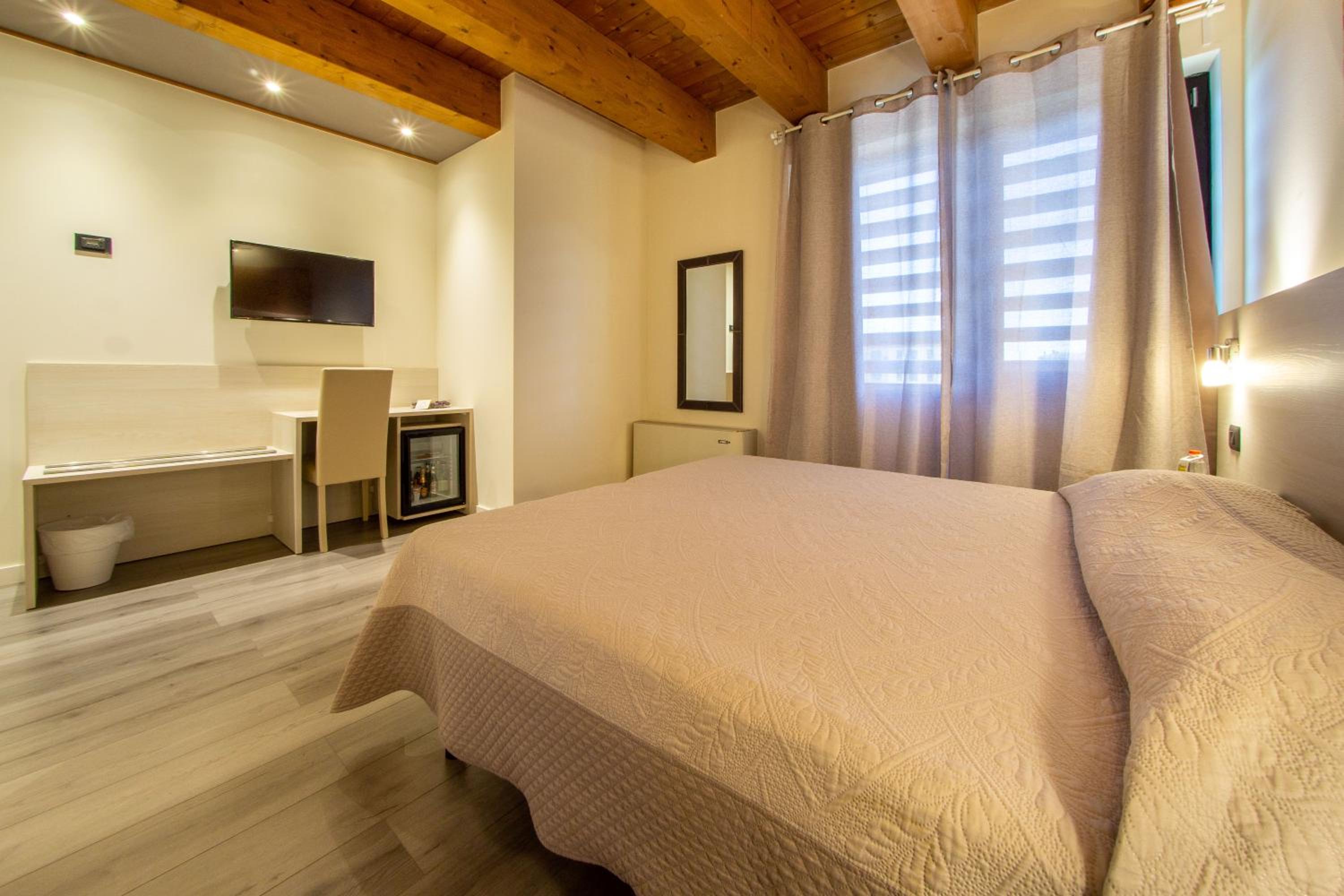 Double Room photo 3