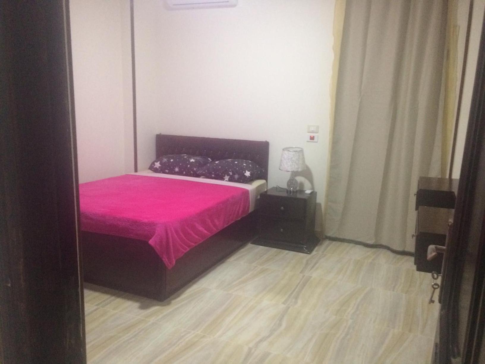 Studio with Balcony - Photo 2