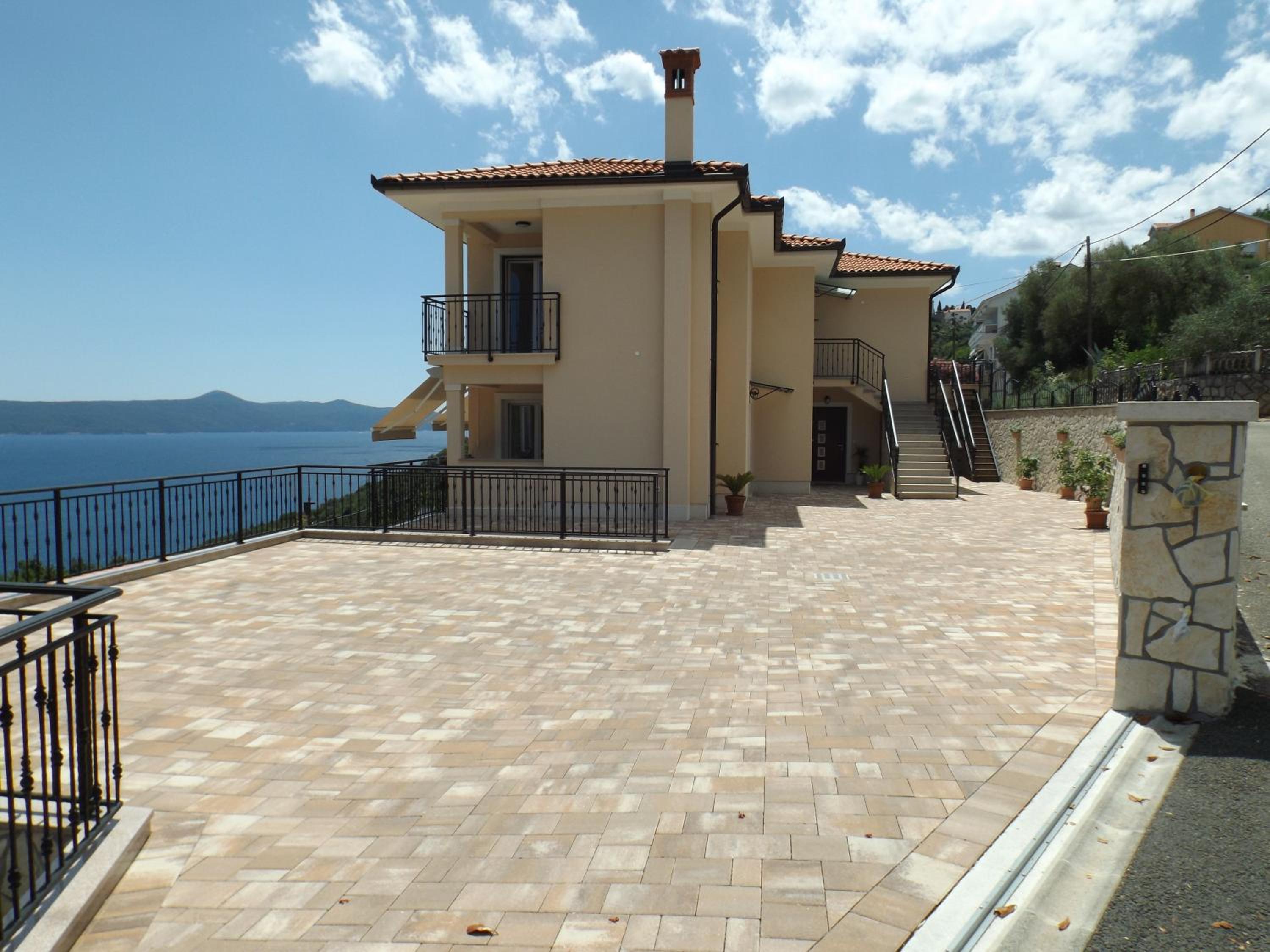 Apartment with Terrace photo 3