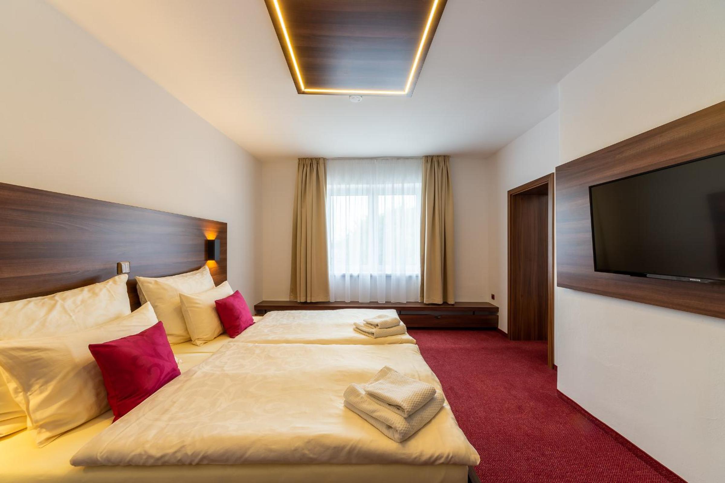 Deluxe Triple Room - Photo 4