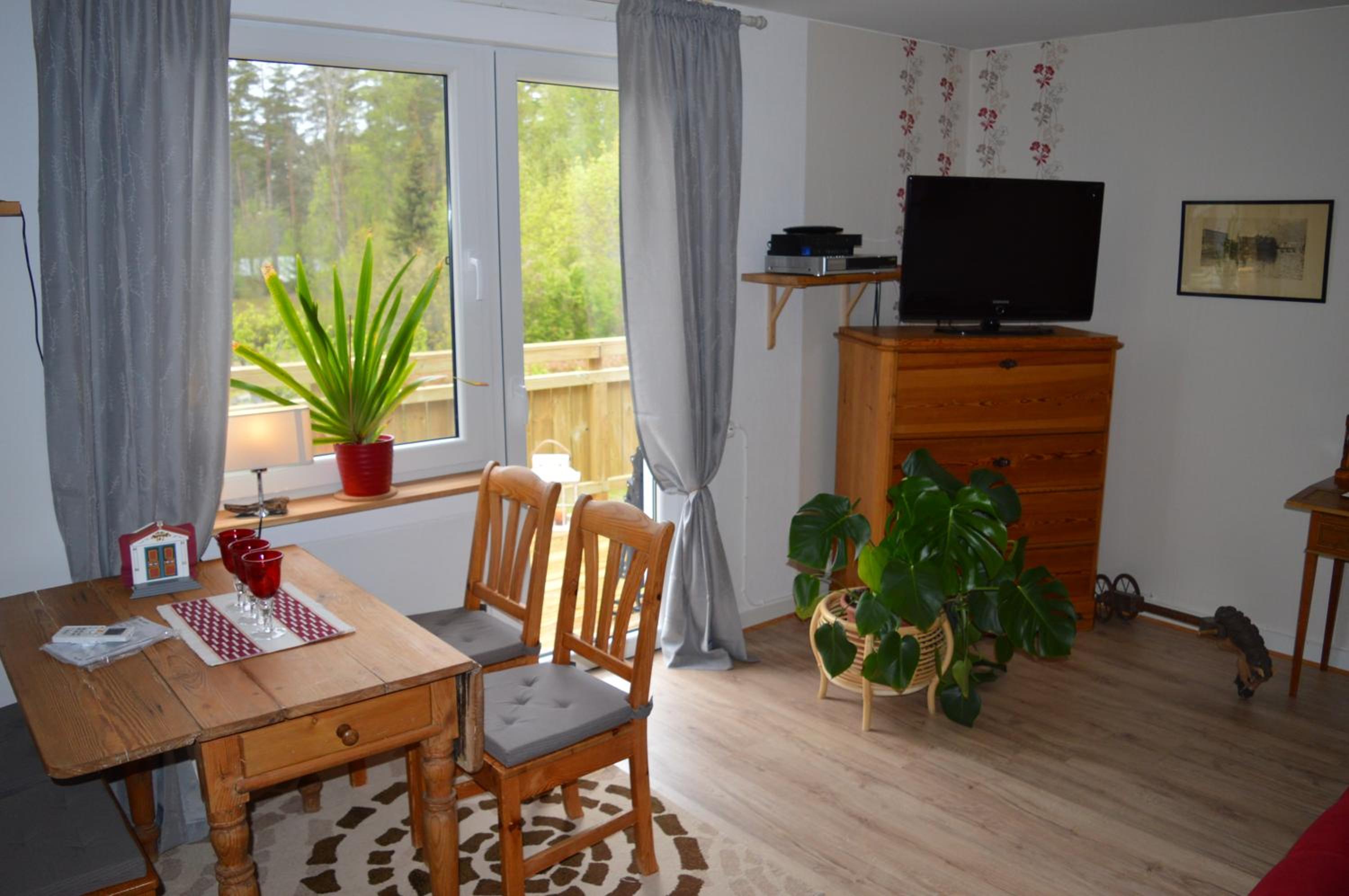 One-Bedroom Apartment - Photo 19