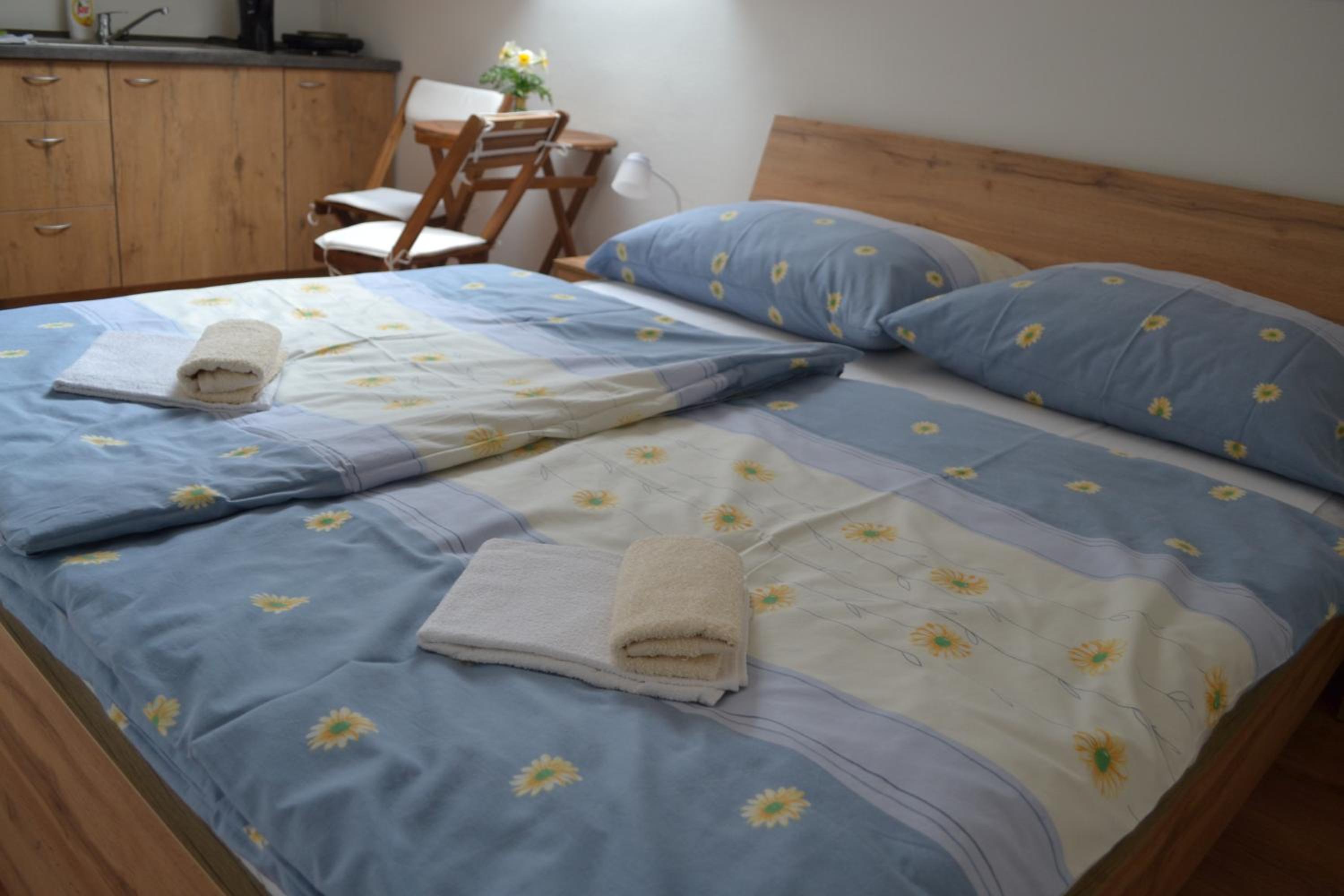 Double Room - Photo 9