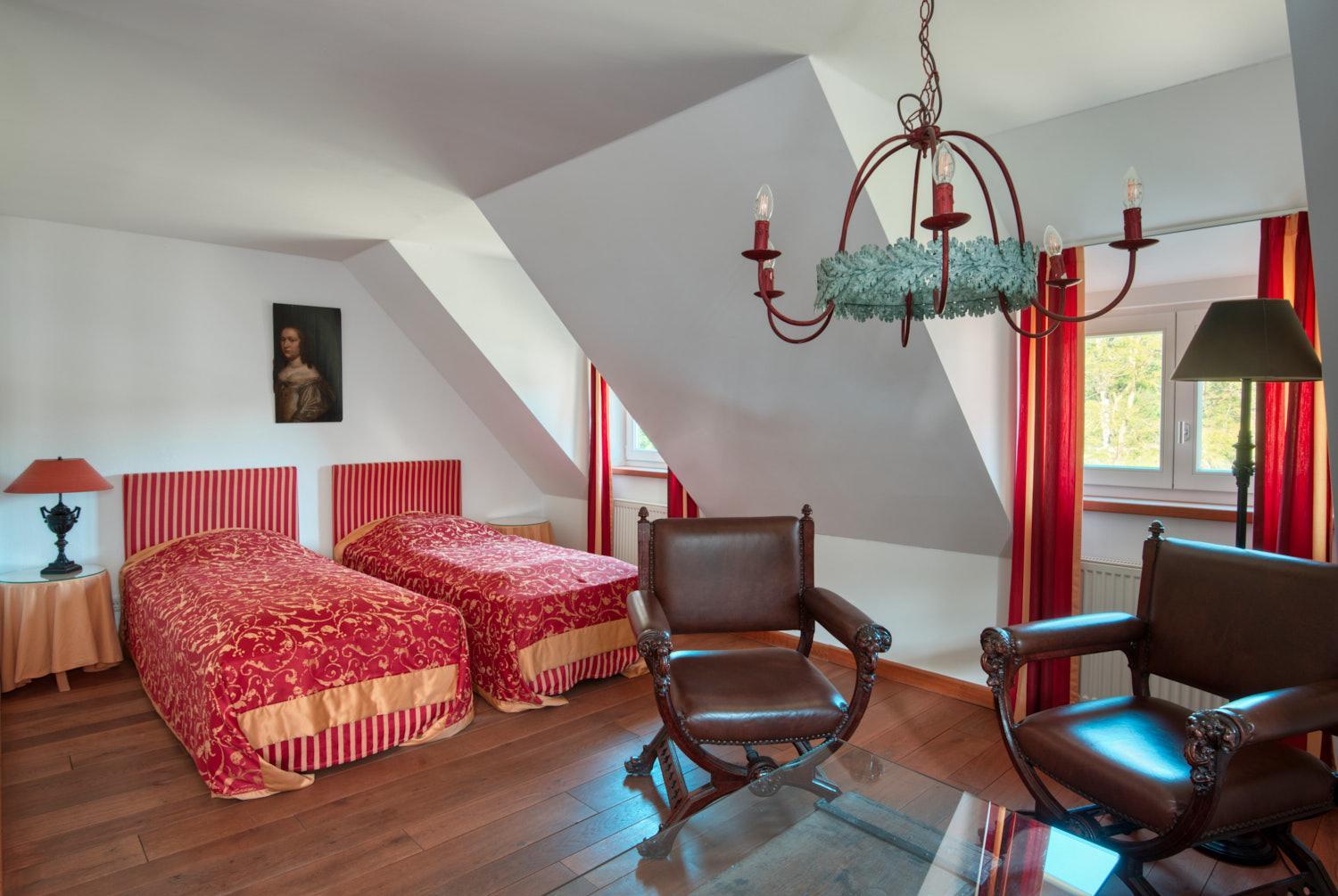 Deluxe Twin Room