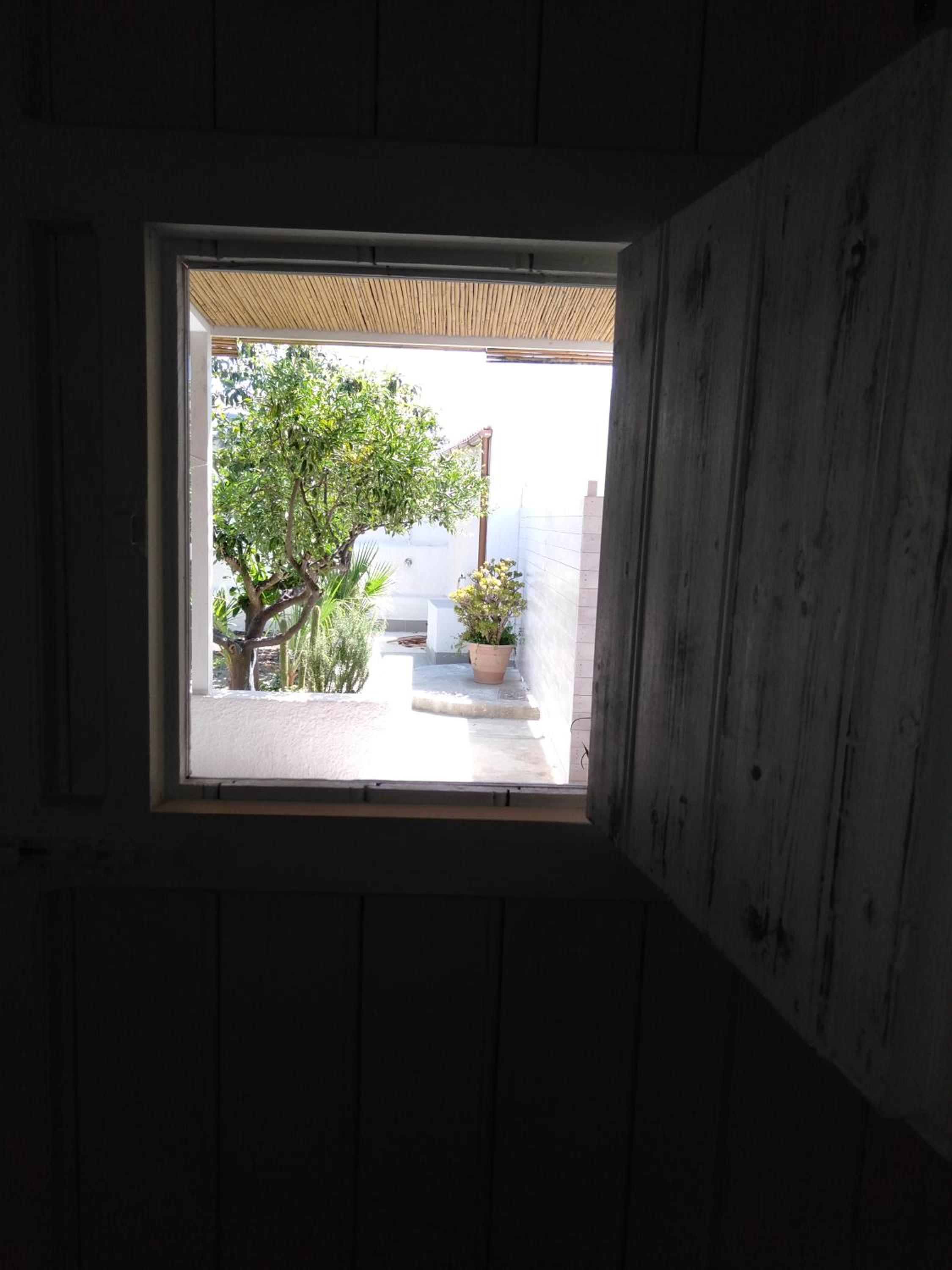 One-Bedroom House - Photo 30
