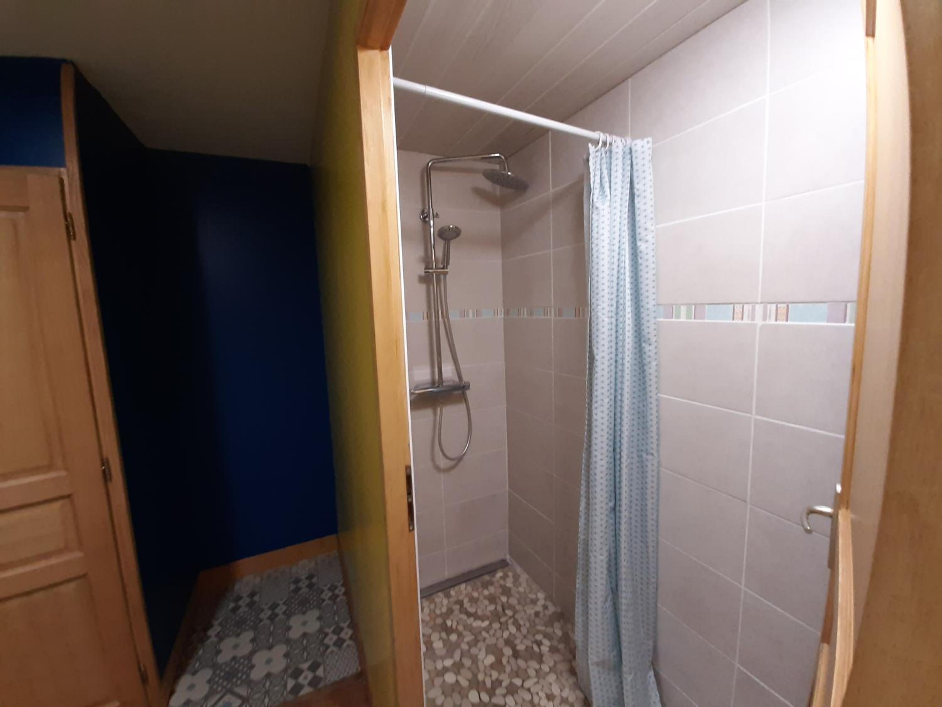 Deluxe Double or Twin Room photo 3
