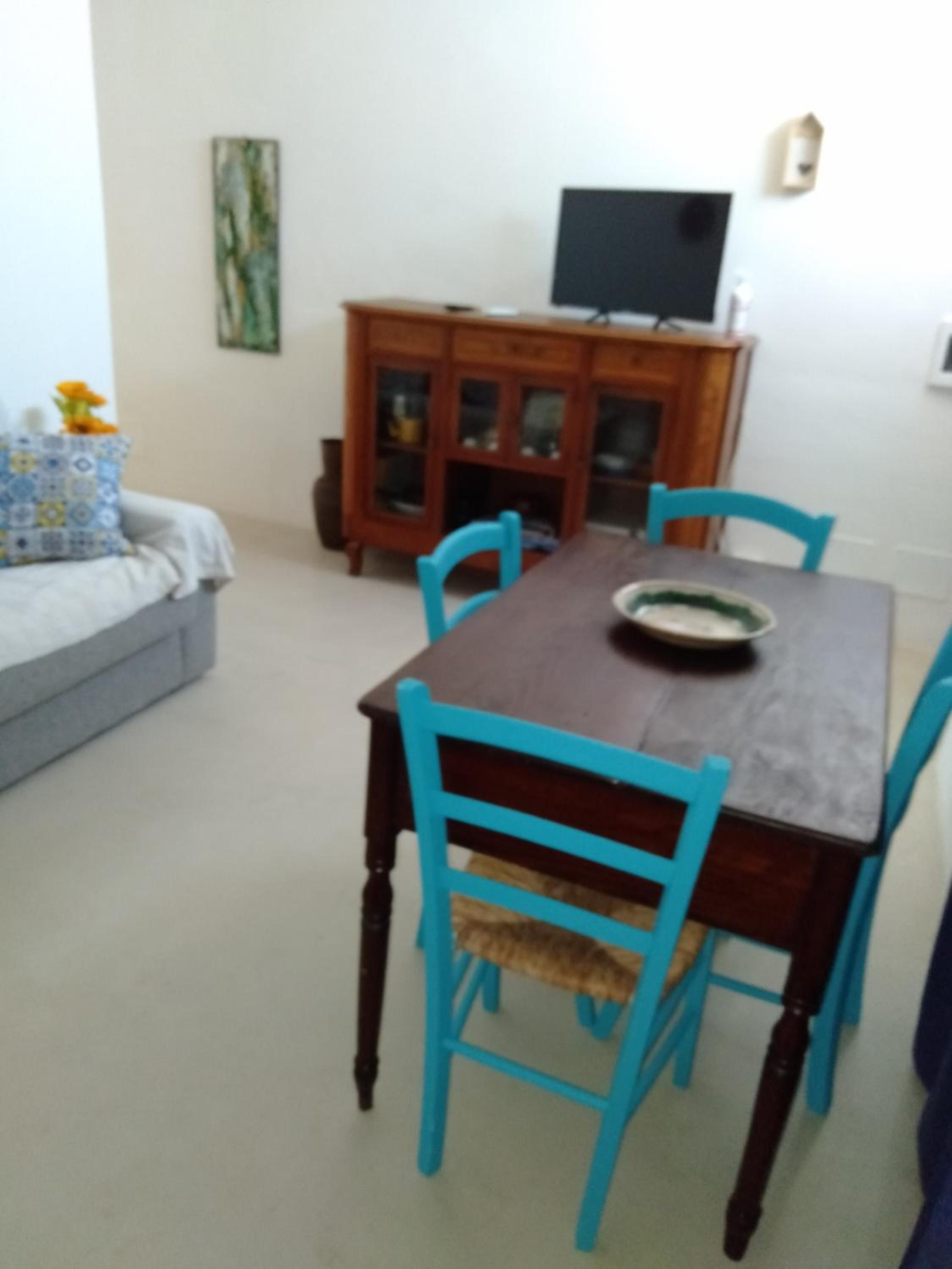 One-Bedroom House - Photo 2