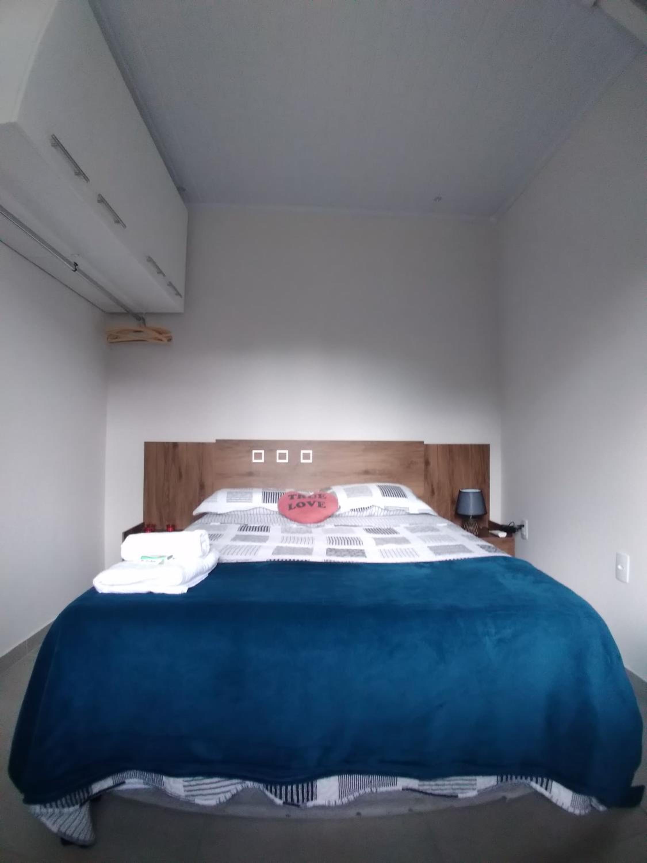 One-Bedroom Apartment - Photo 20