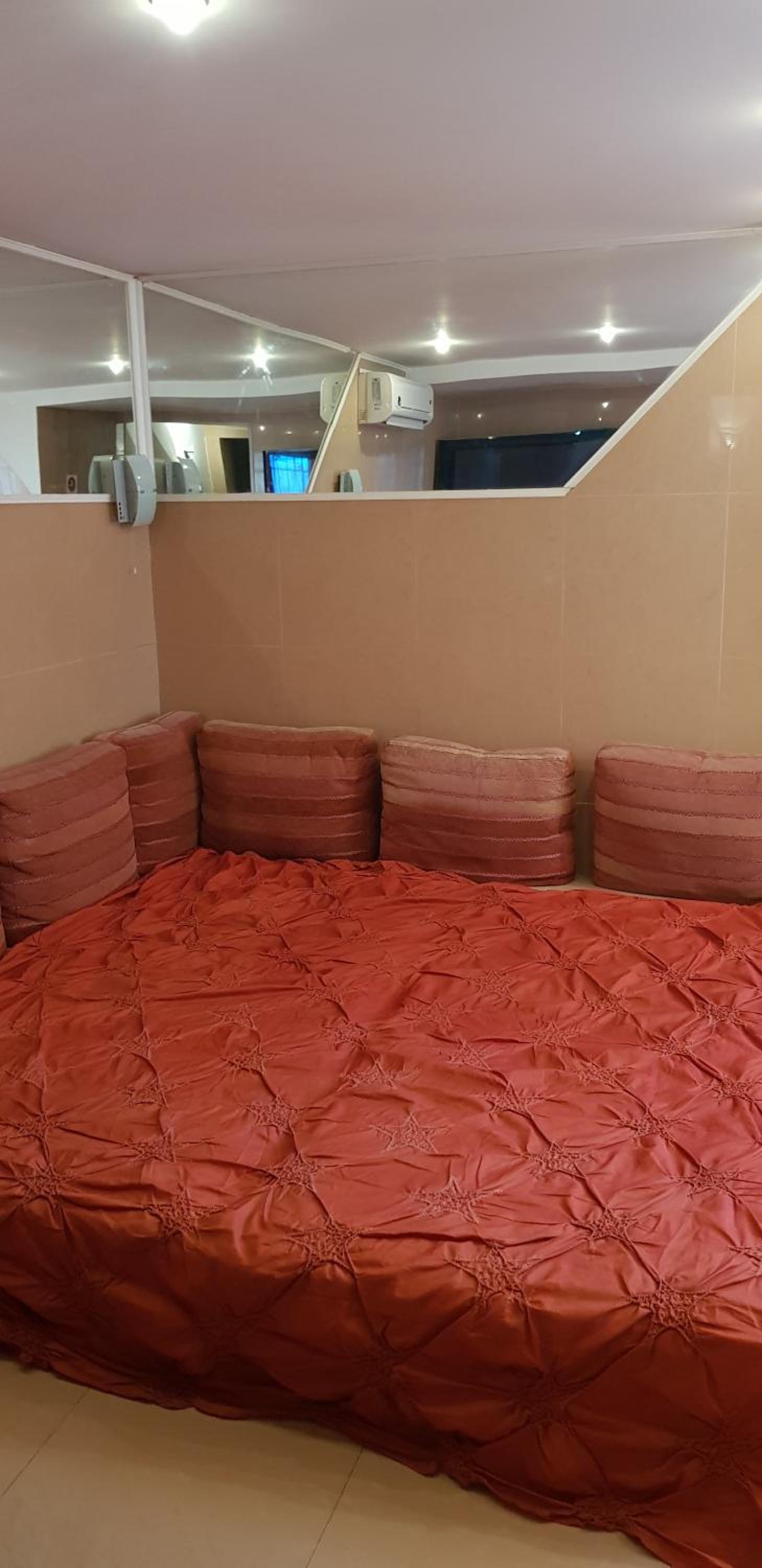 Double Room with Spa Bath - Photo 4