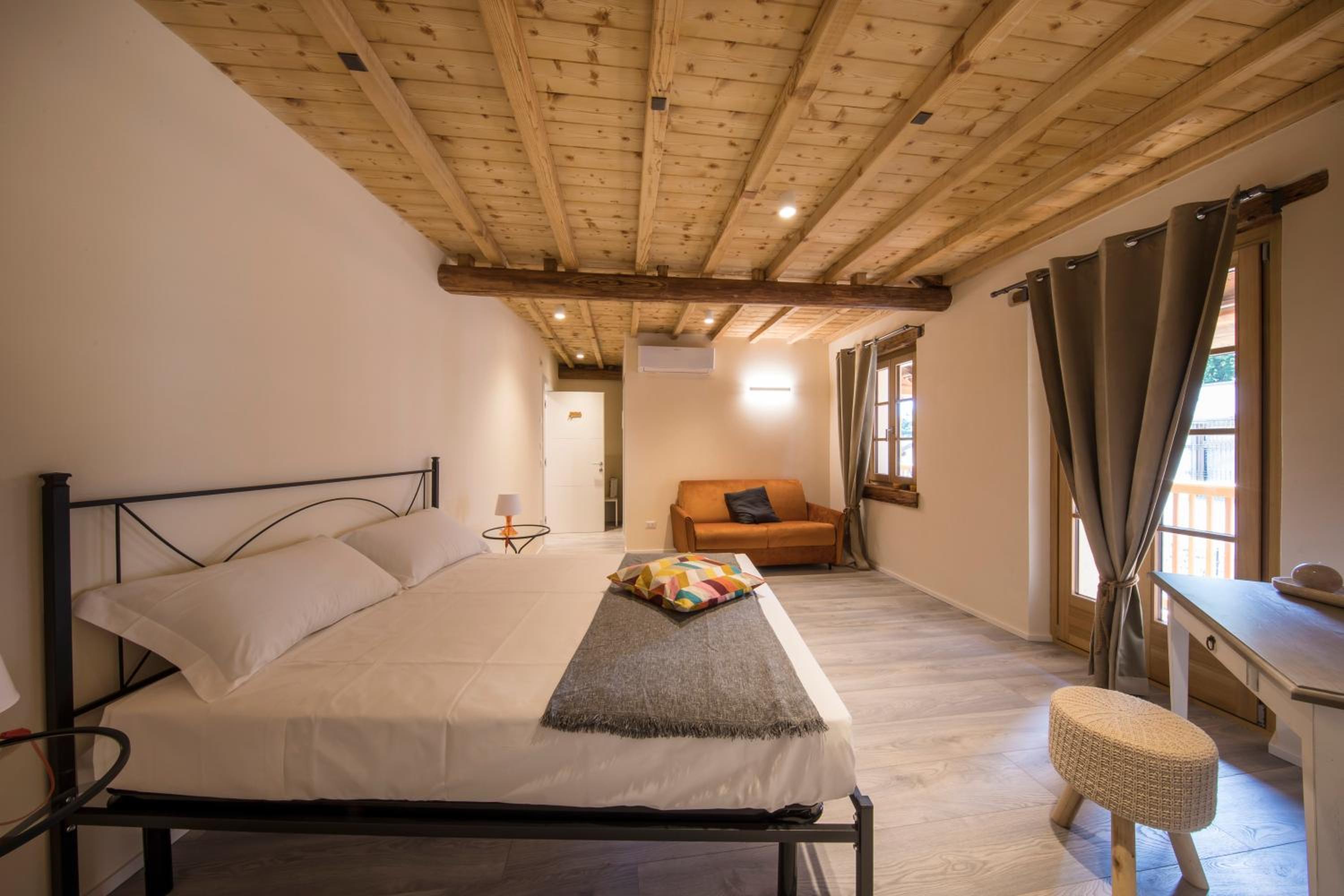 Double Room with Balcony (2 Adults + 1 Child)