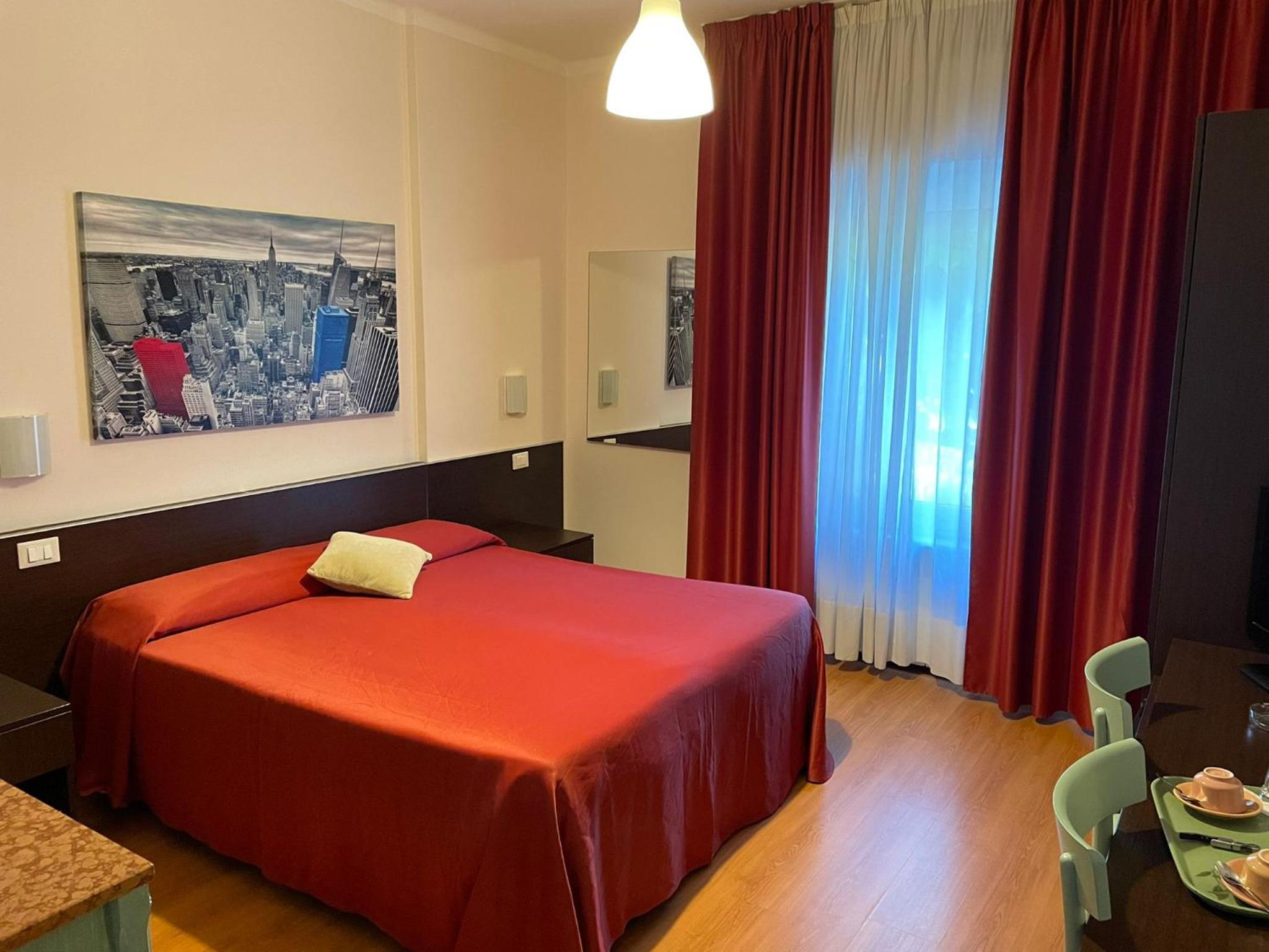 Standard Double Room - Photo 3