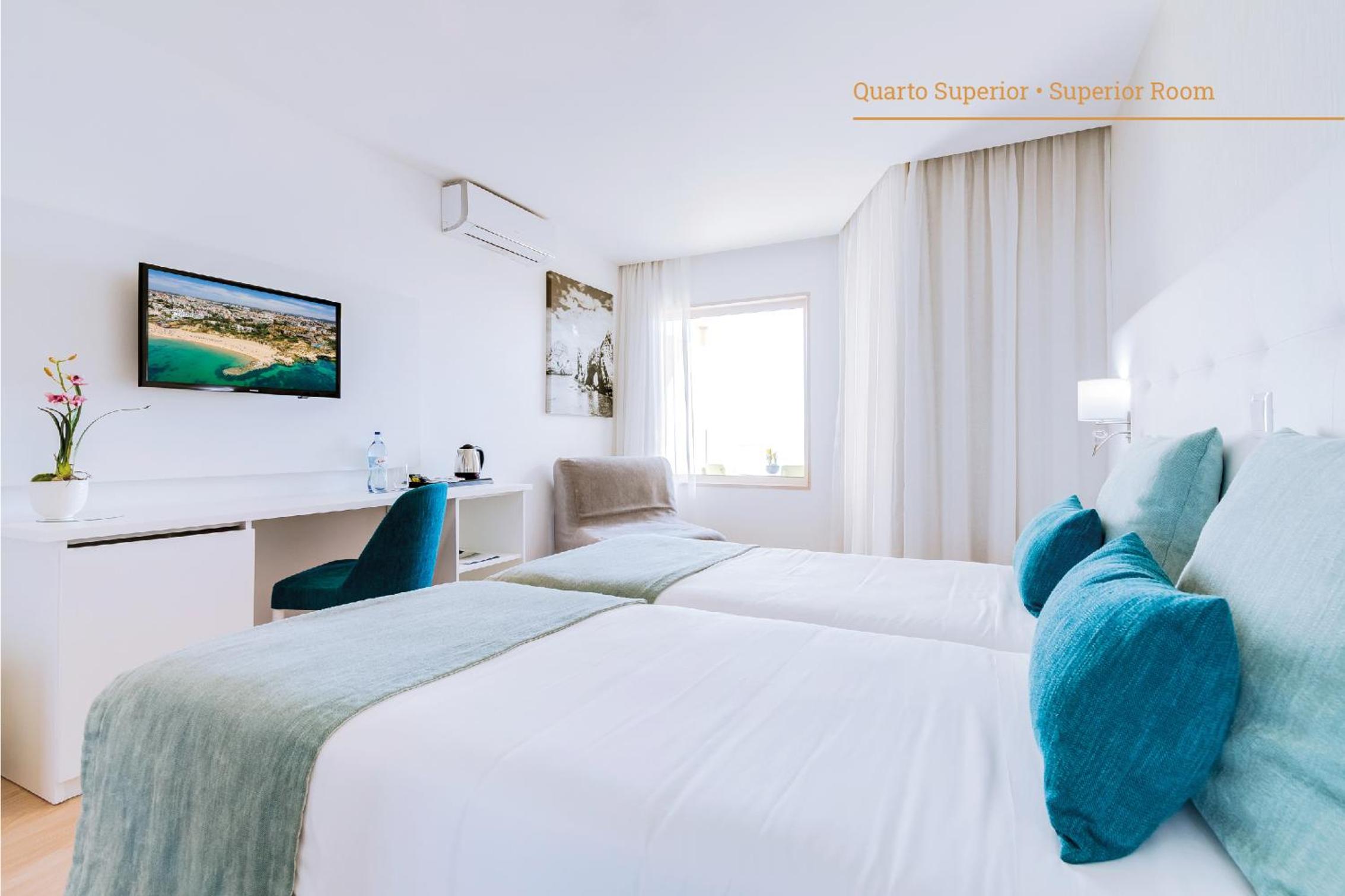 Superior Twin Room (2 Adults + 1 Children) thumbnail 5