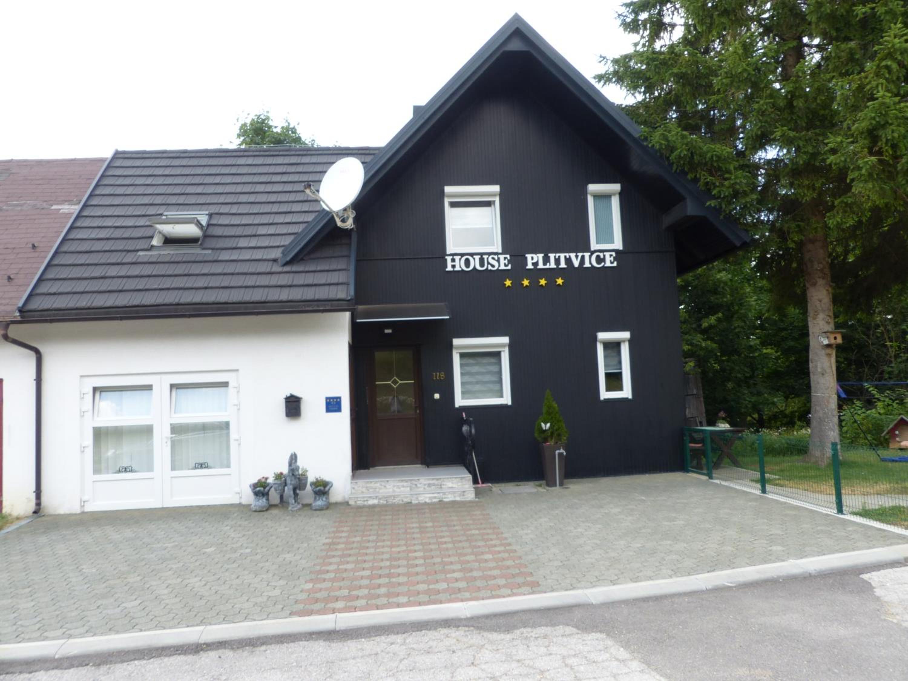 Holiday Home - Photo 5