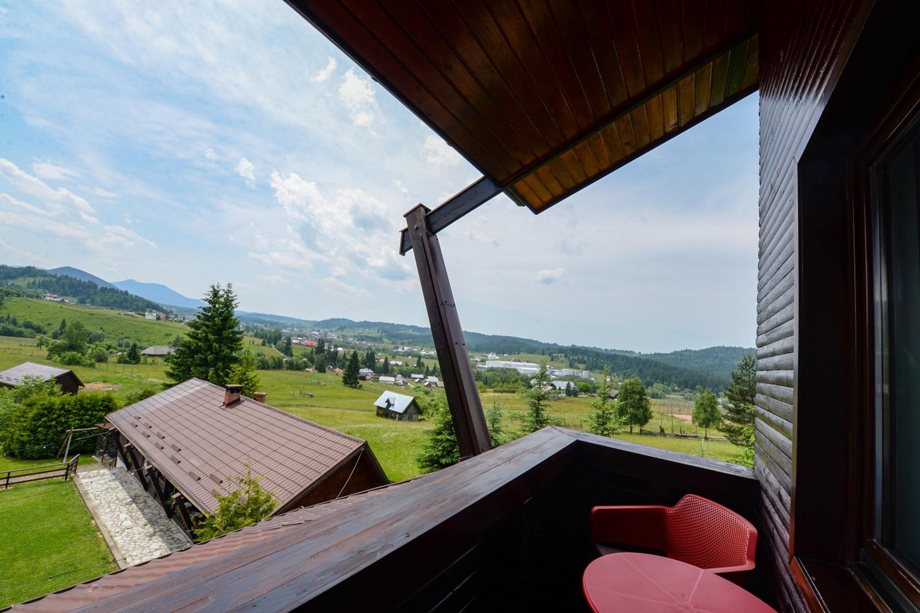 Double or Twin Room with Balcony - Photo 17