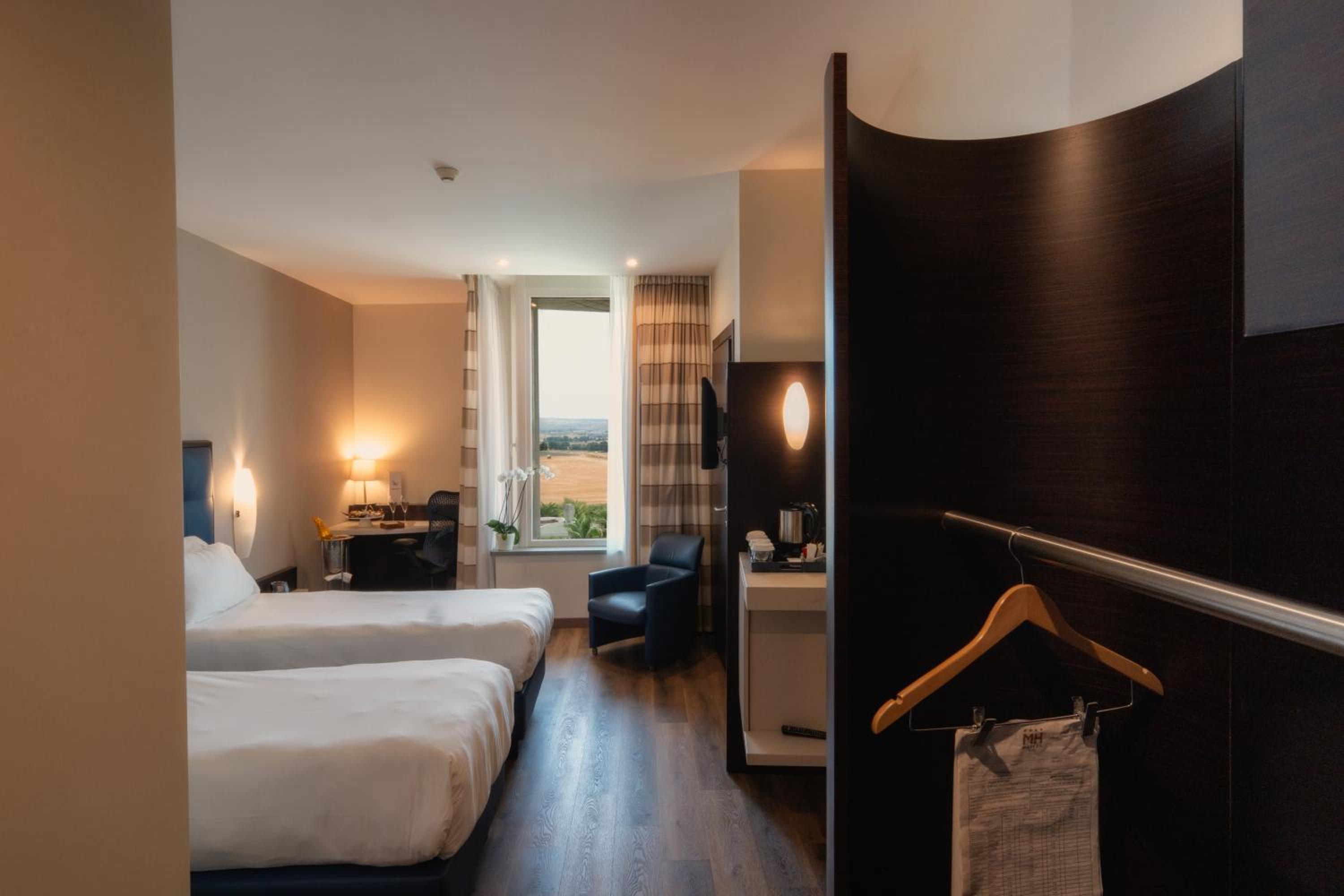 Comfort Twin Room - Photo 2