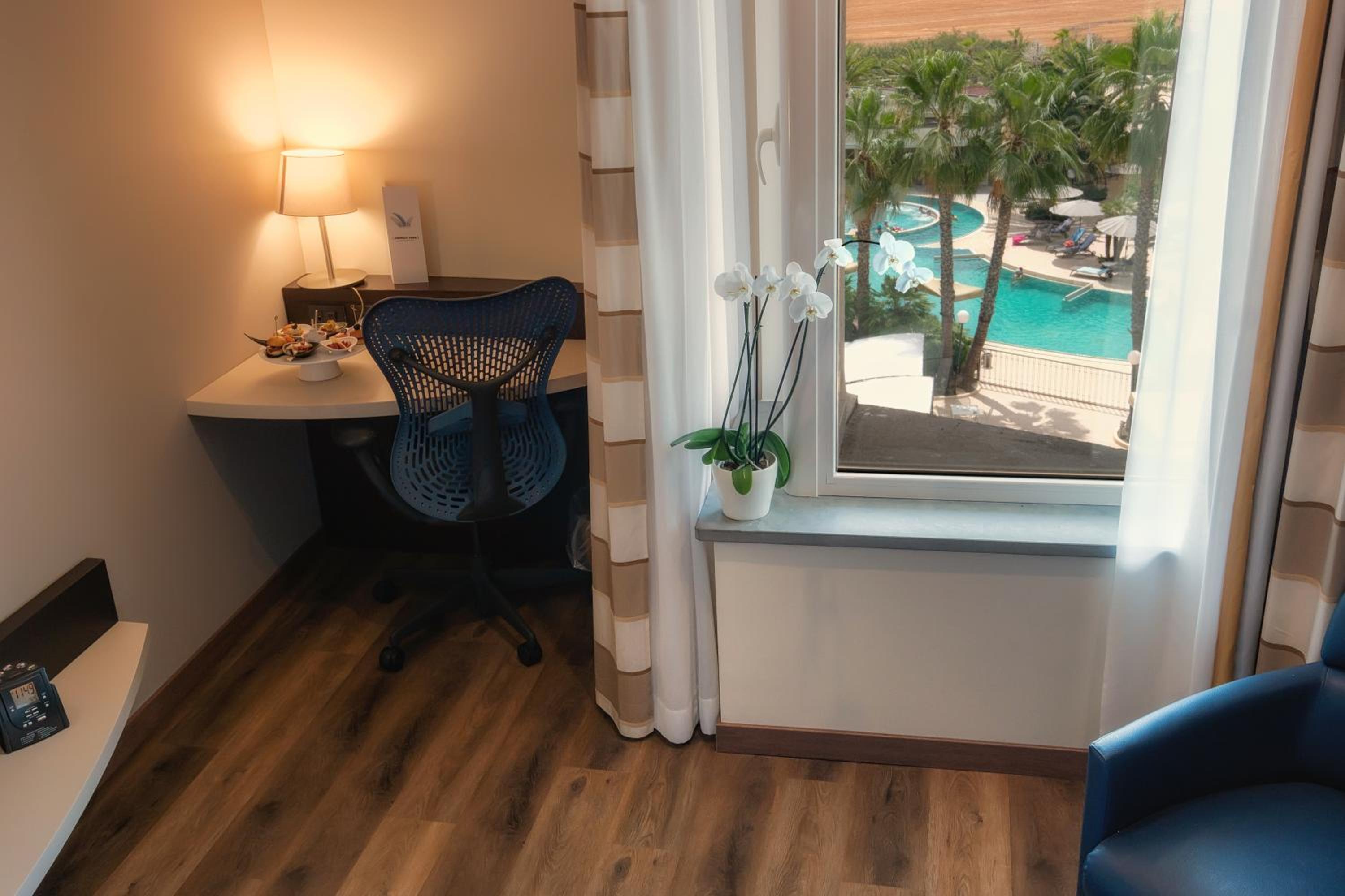 Comfort Twin Room - Photo 3