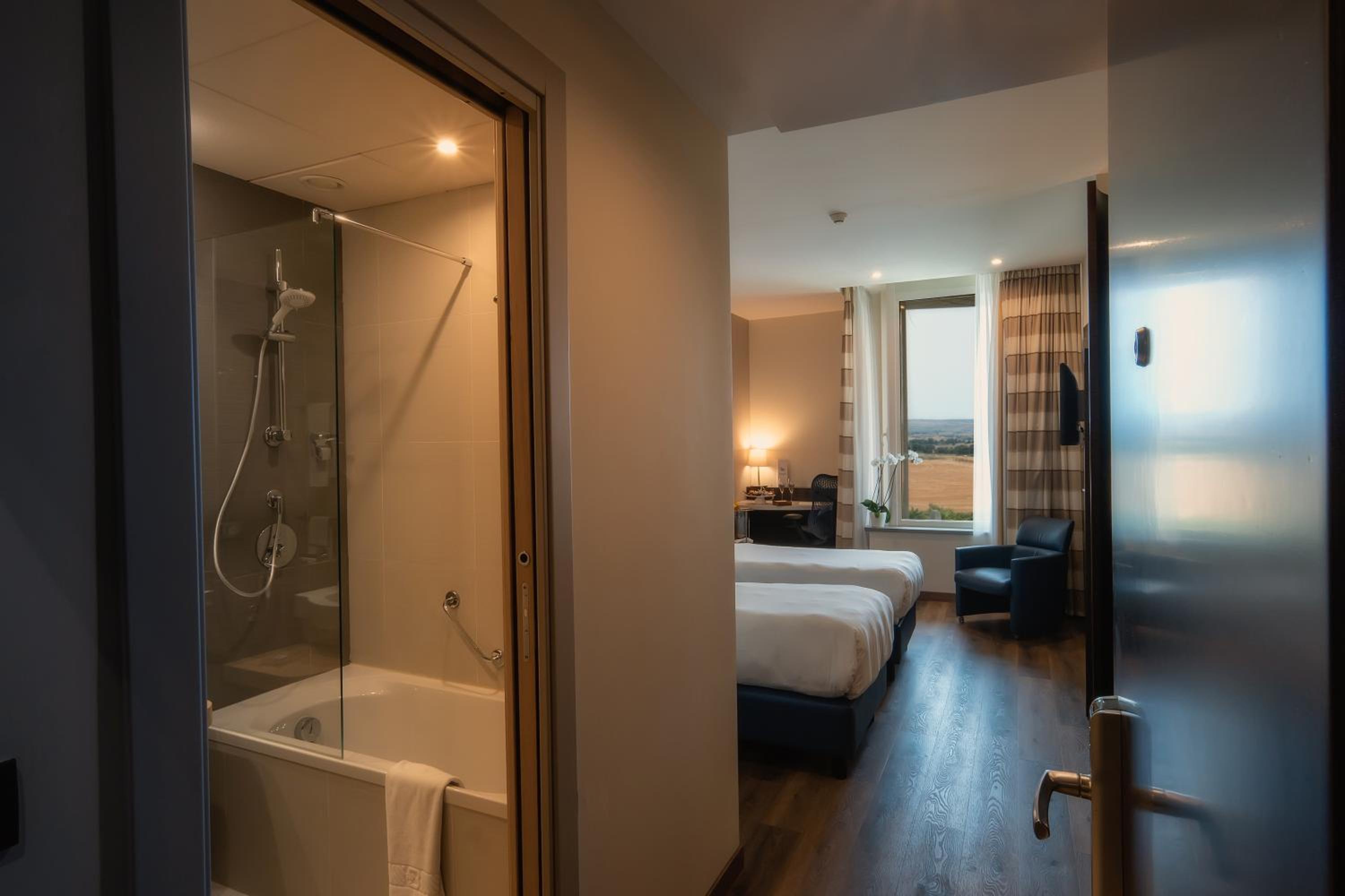 Comfort Twin Room - Photo 5