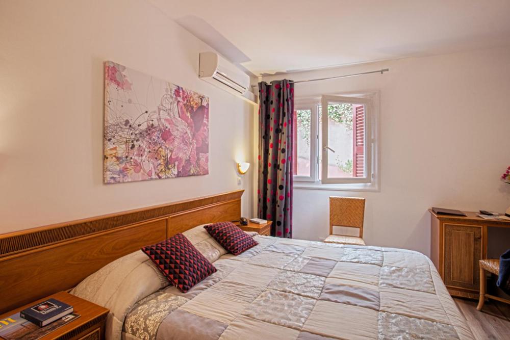 Economy Double Room photo 2