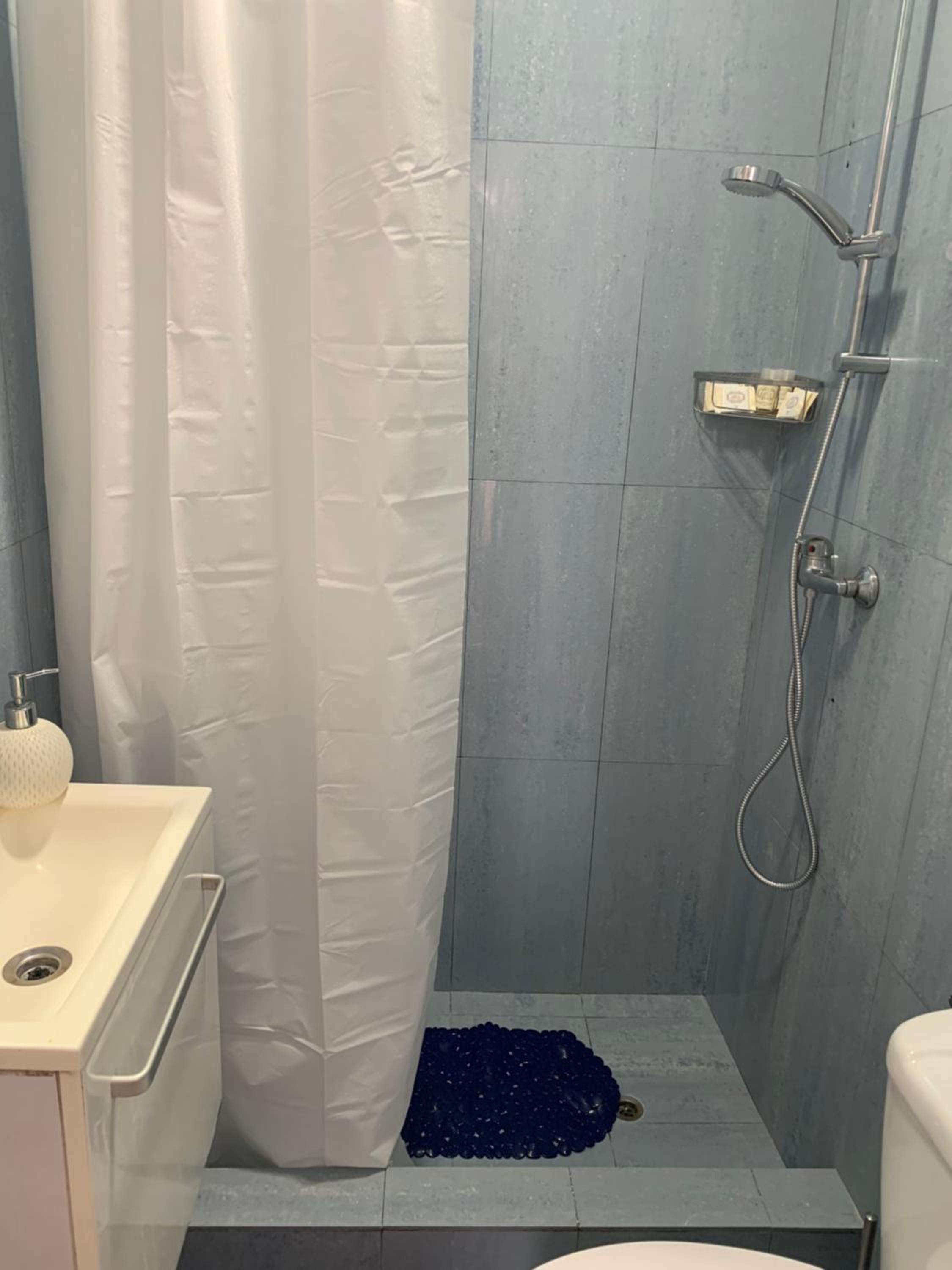 Double Room With Private Bathroom photo 2