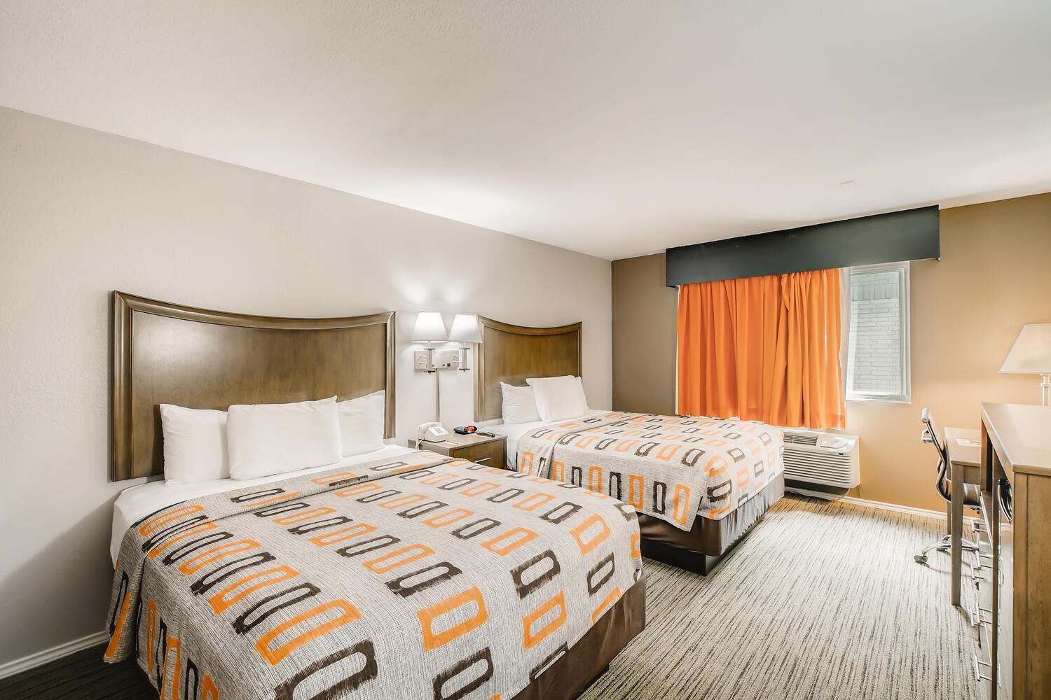 Deluxe Double Room (2 Adults + 1 Child)
