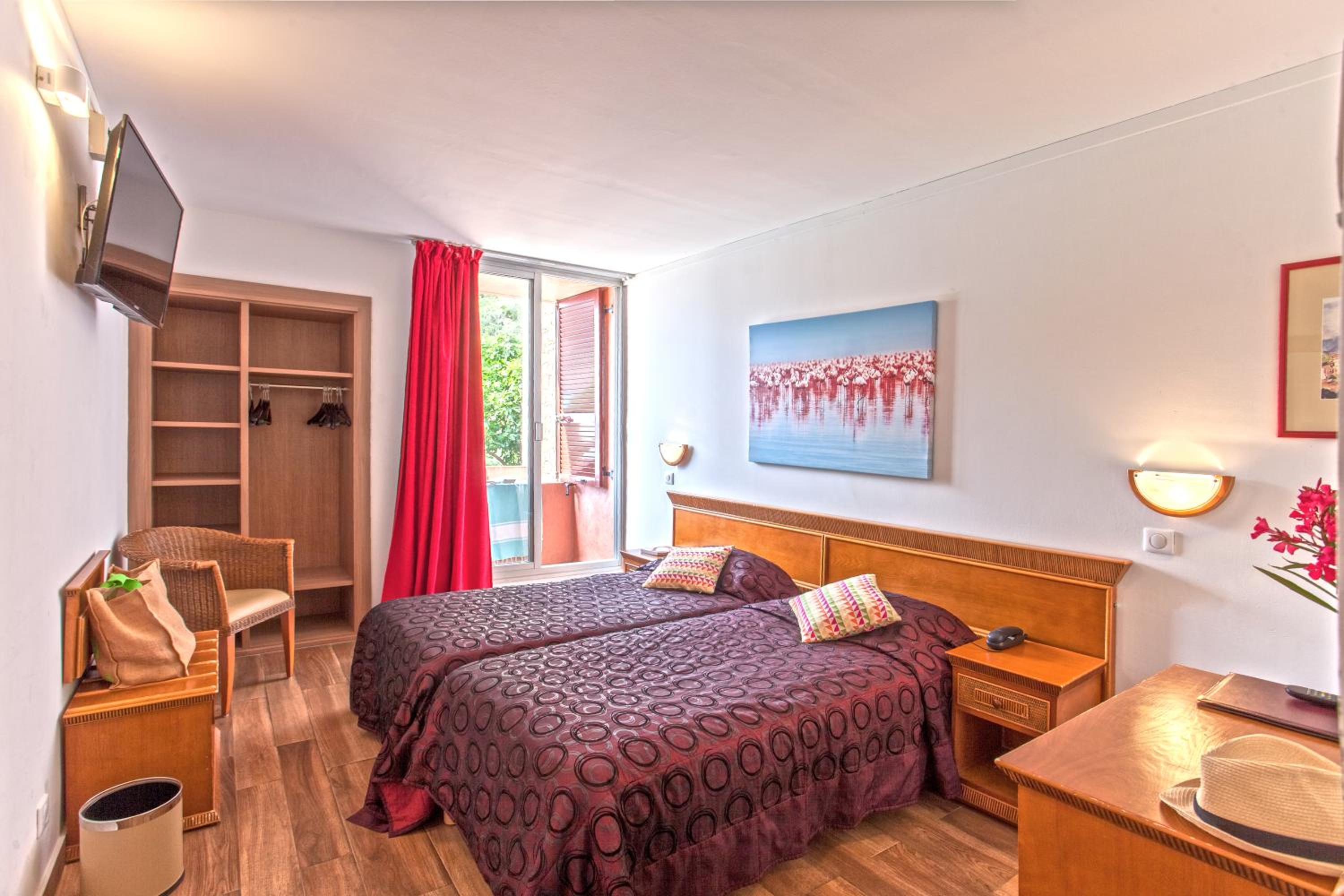 Double Room with Terrace and Sea View   - Photo 16