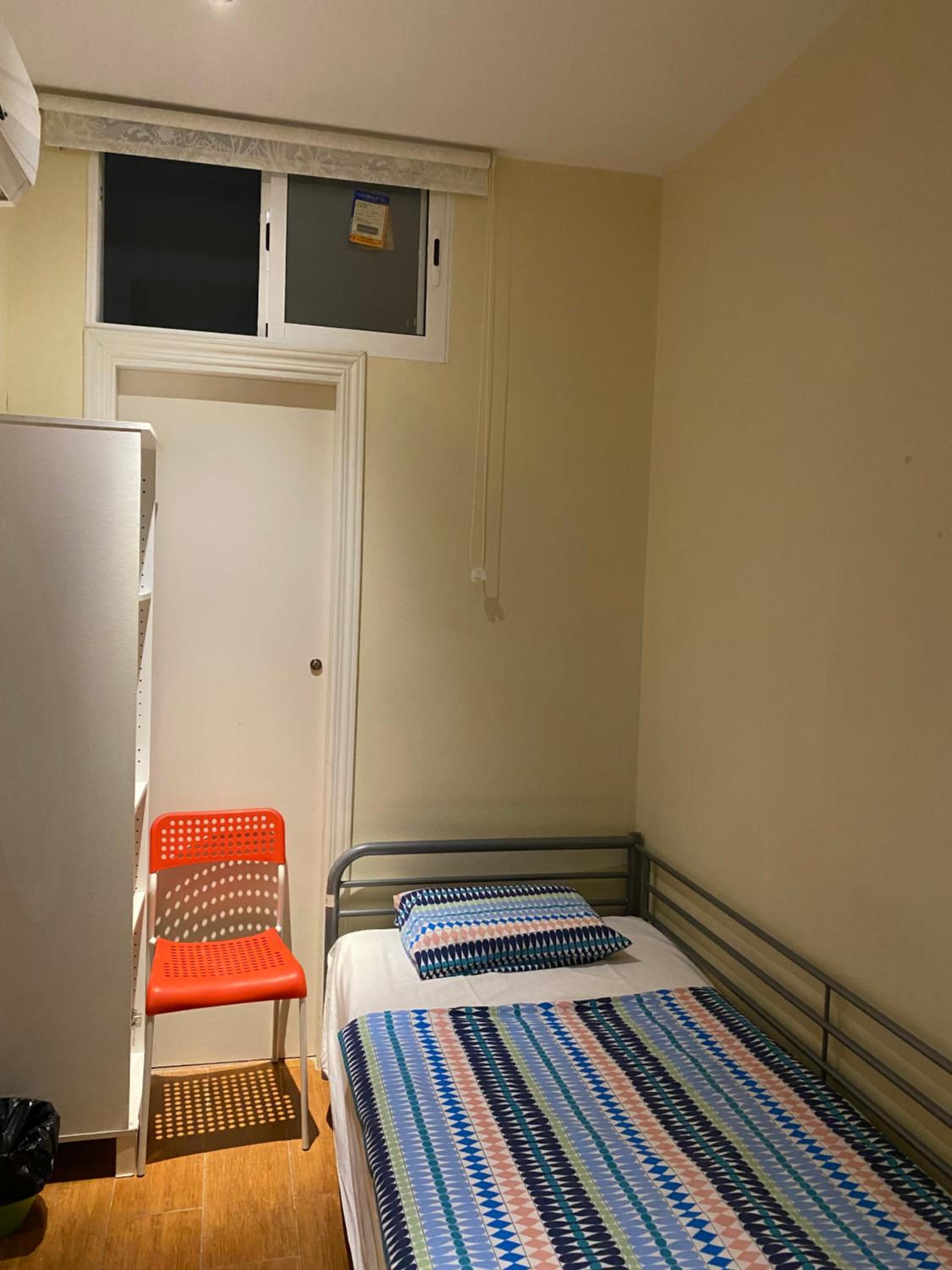 Habitación individual con baño privado